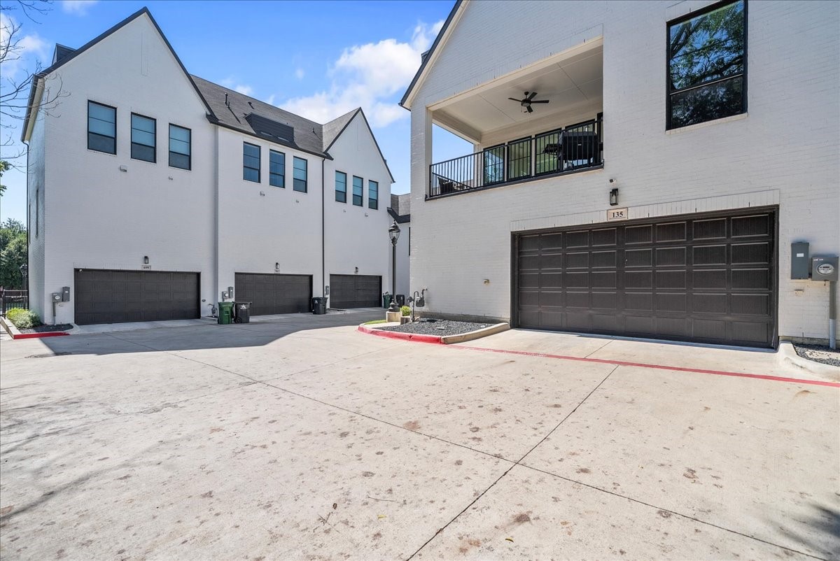 135 Garden Court E