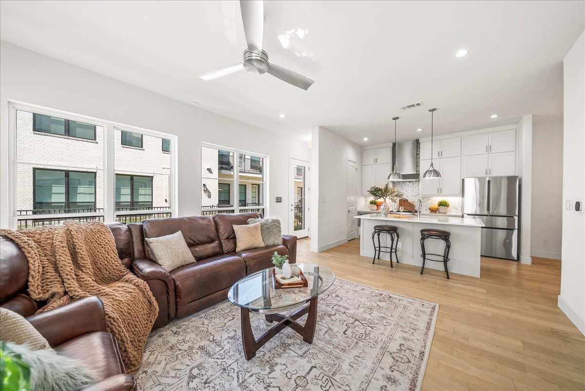 135 Garden Court E