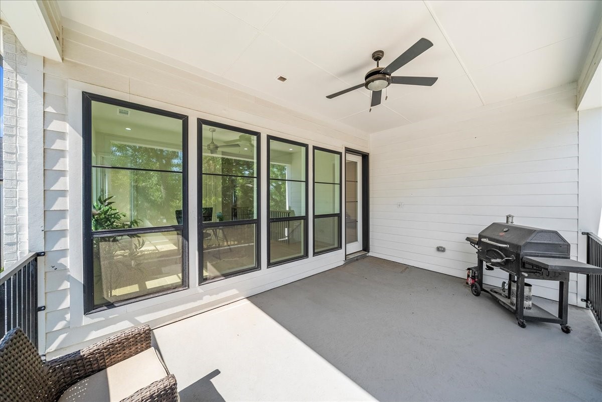 135 Garden Court E