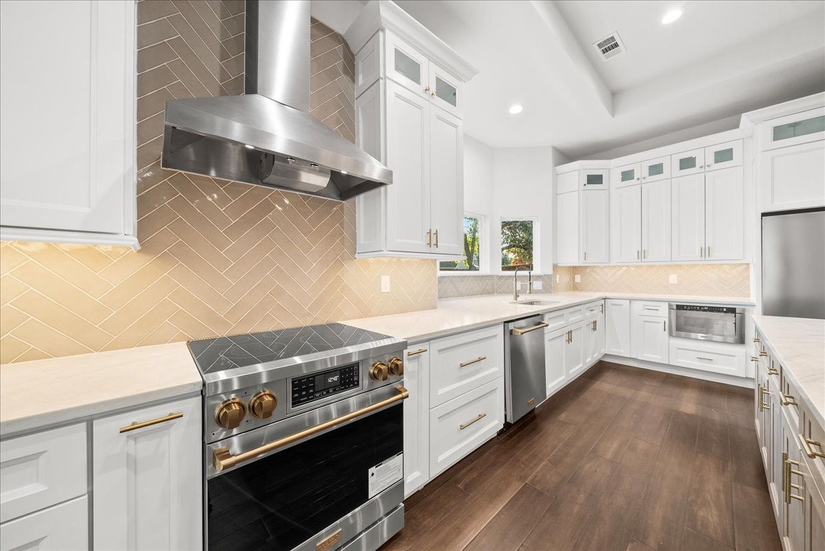 3801 Berry Hill Court