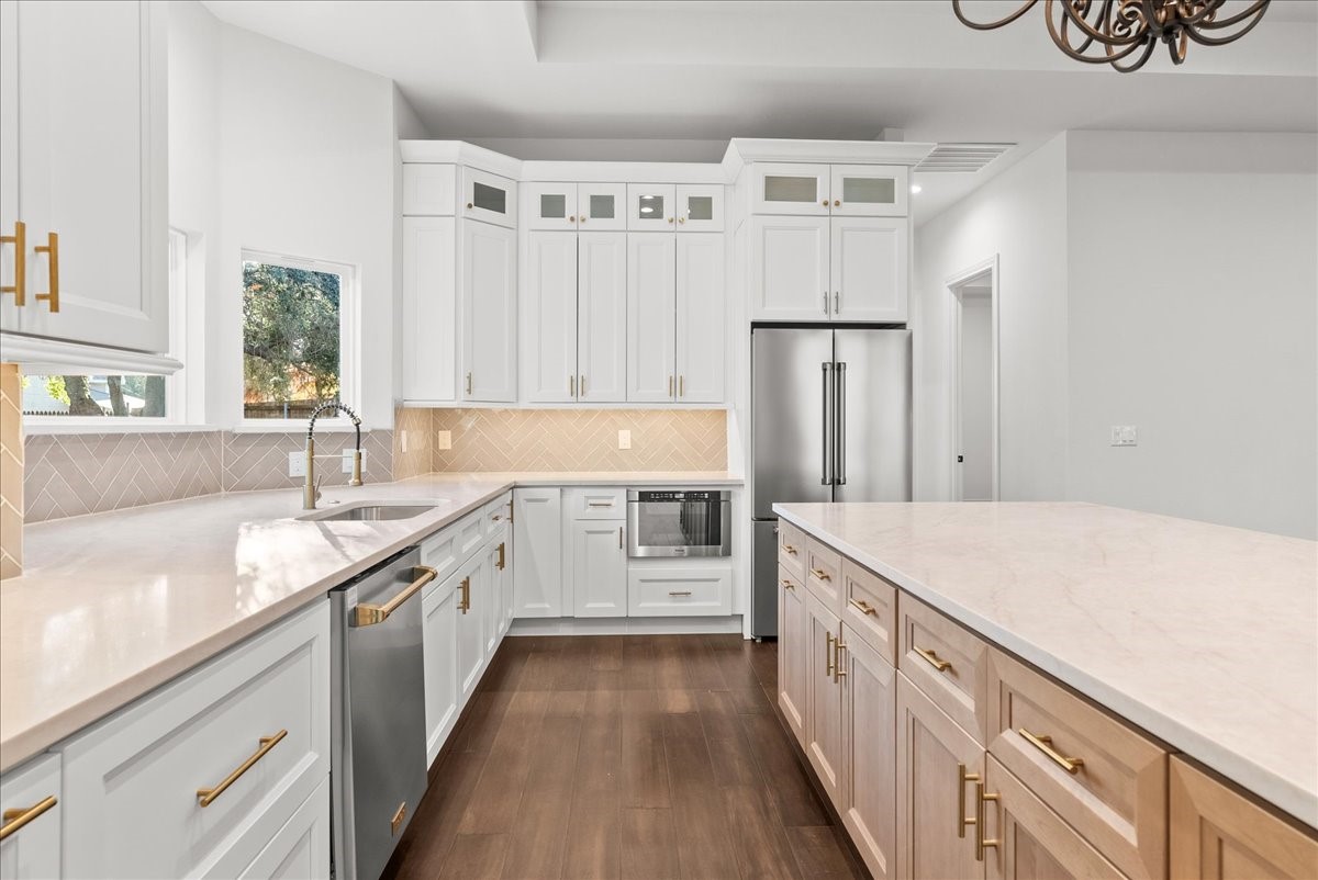 3801 Berry Hill Court