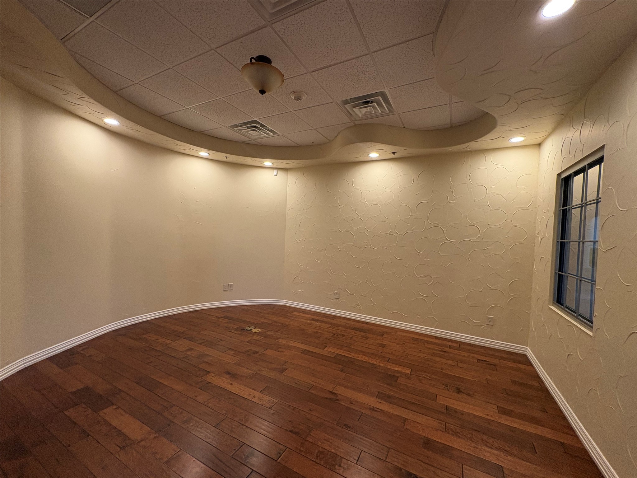 1001 Long Prairie Road