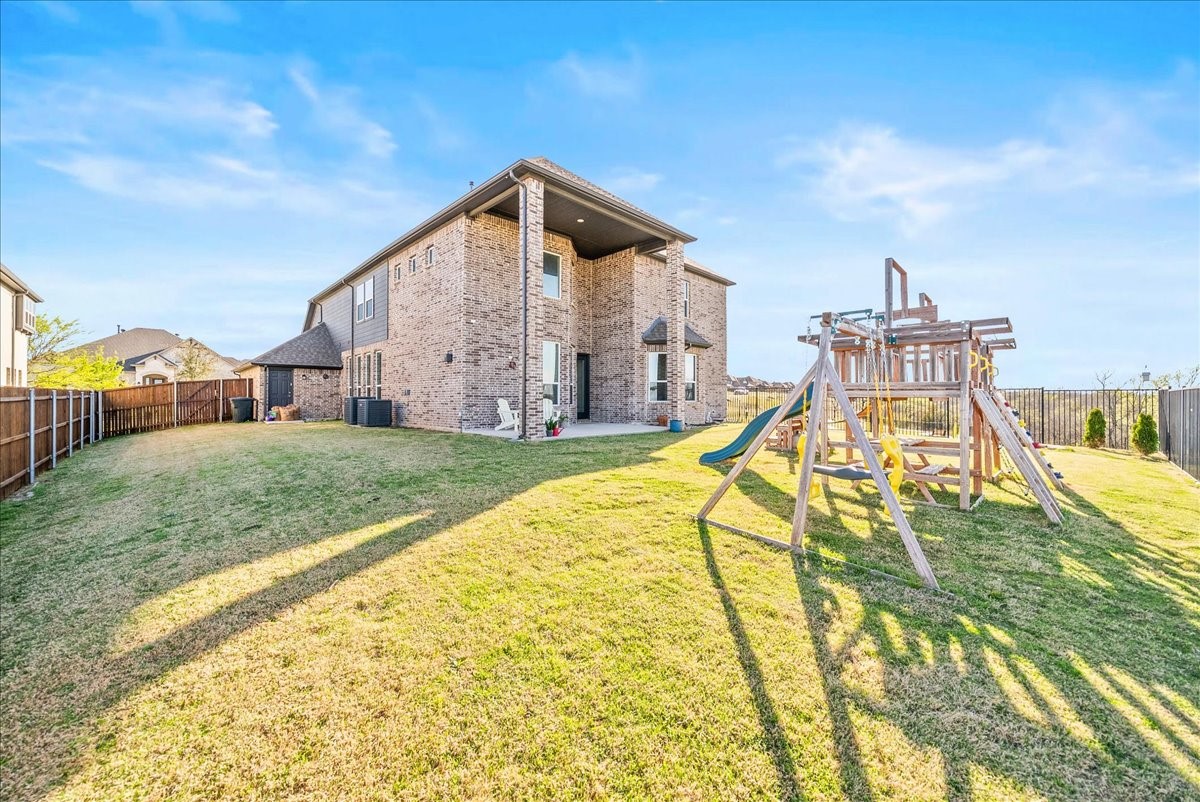 911 Park Vista Drive