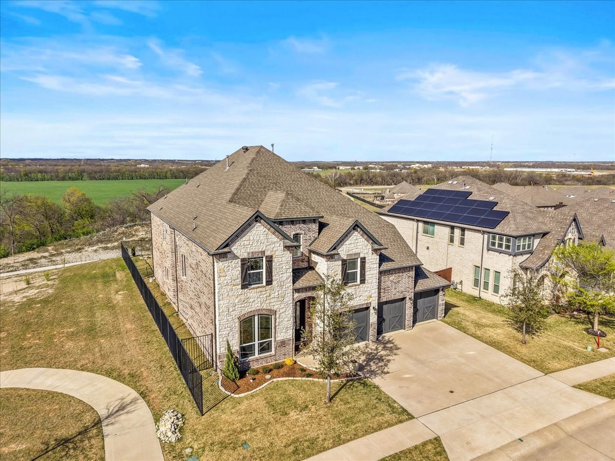 911 Park Vista Drive