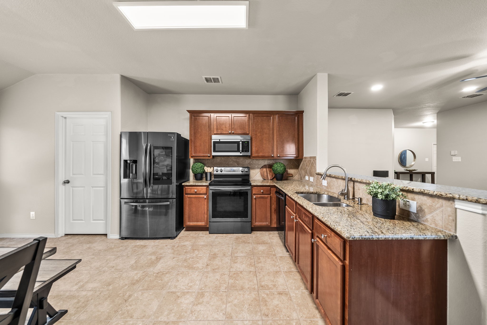 4812 Pacific Way