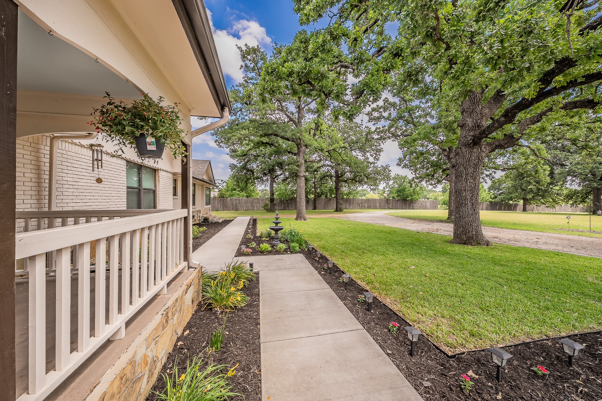 2313 Hickory Creek Road