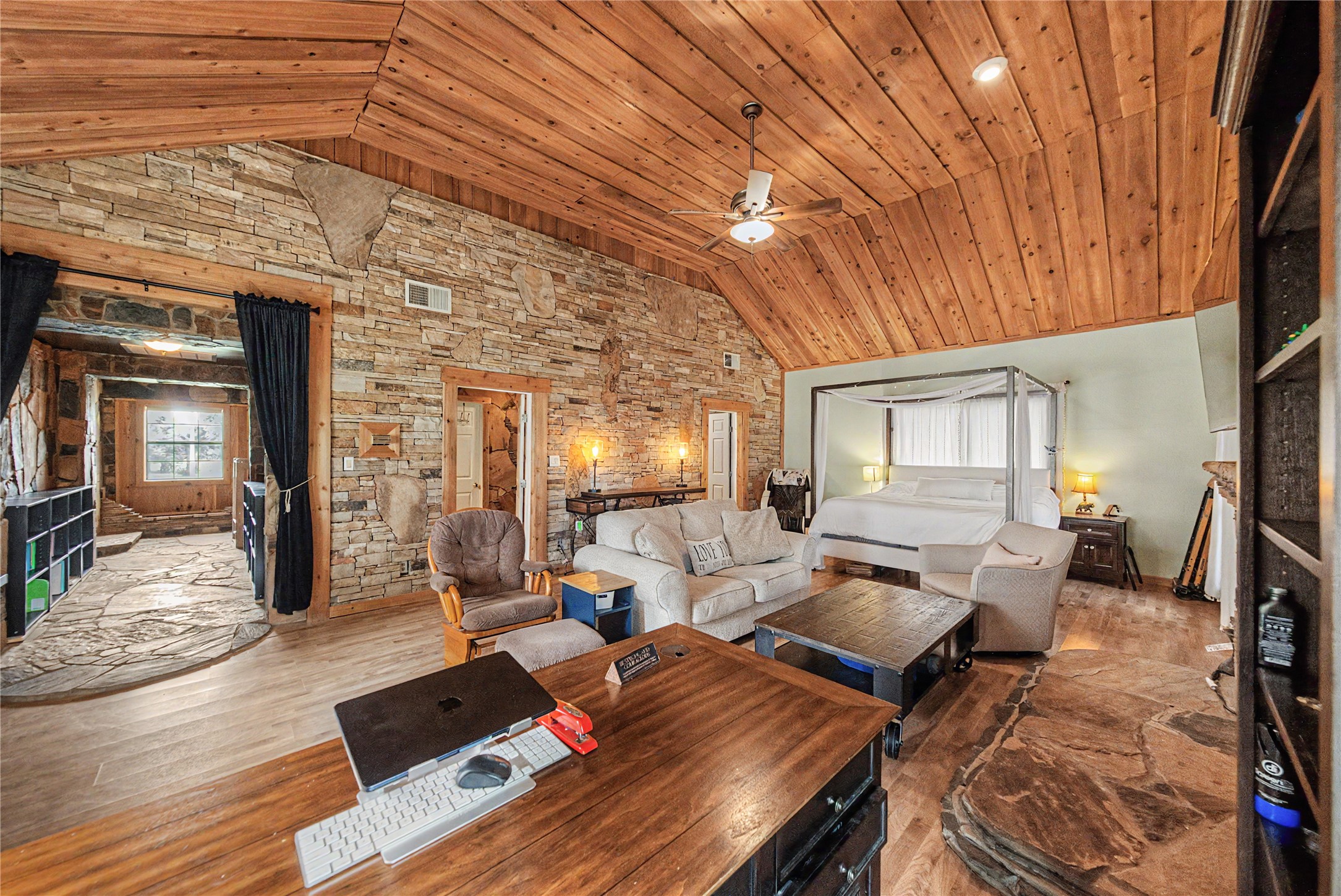 2313 Hickory Creek Road