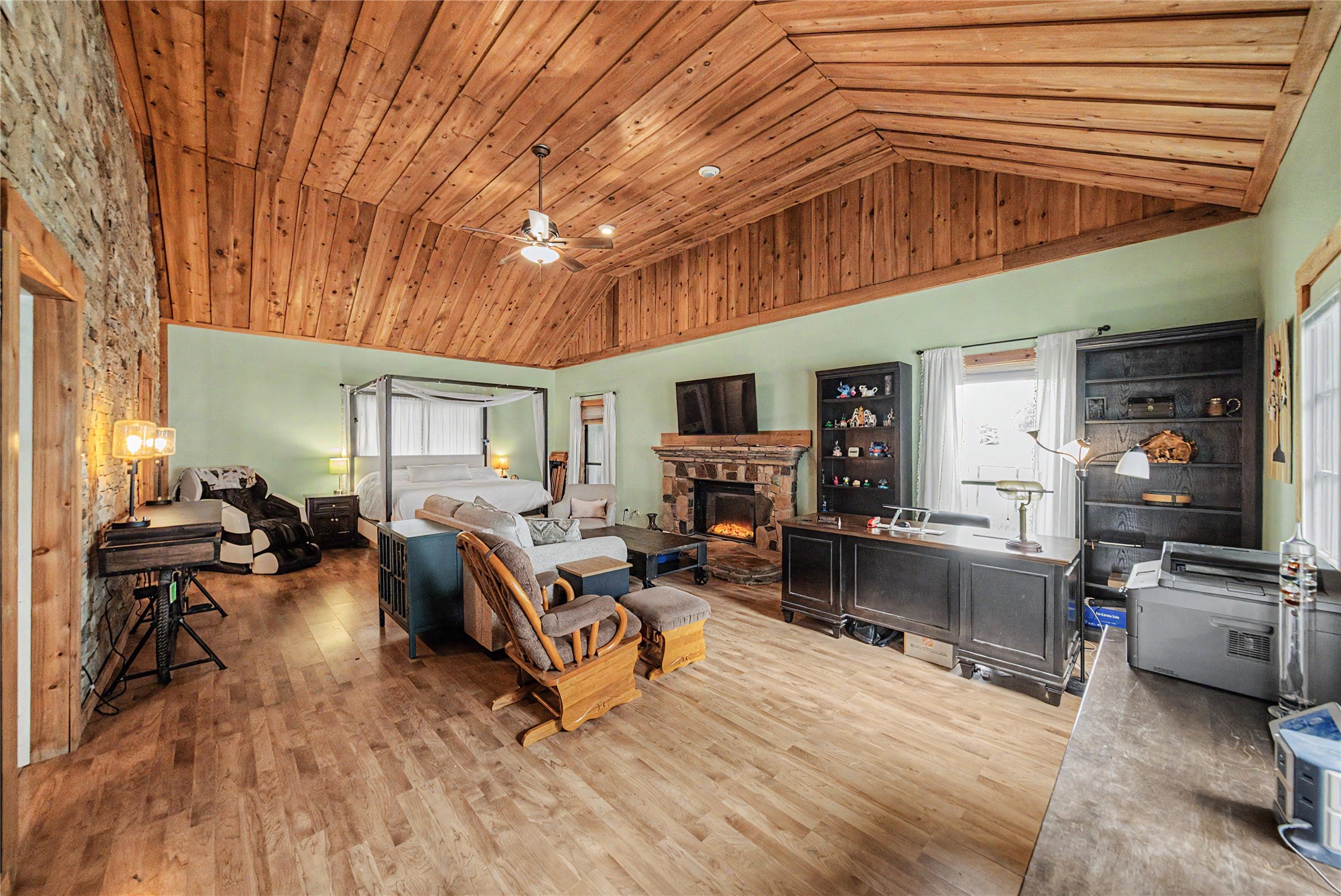 2313 Hickory Creek Road