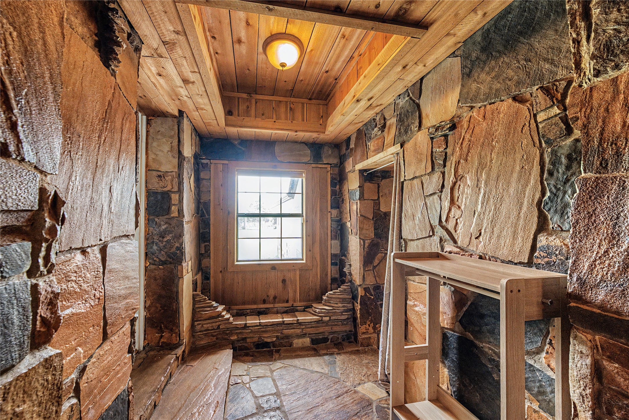 2313 Hickory Creek Road