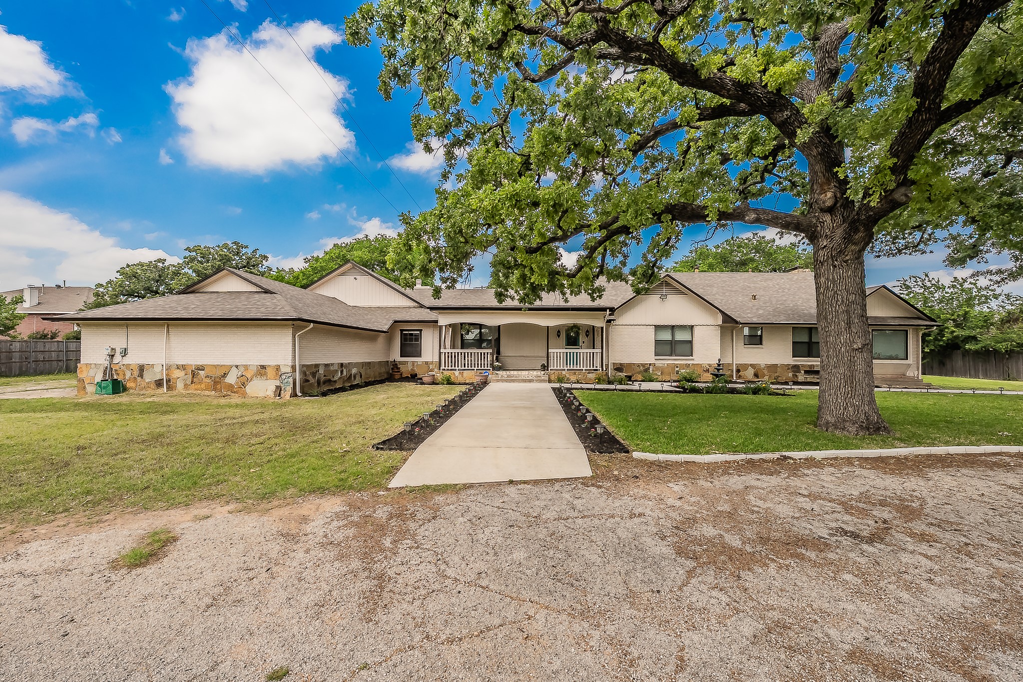2313 Hickory Creek Road