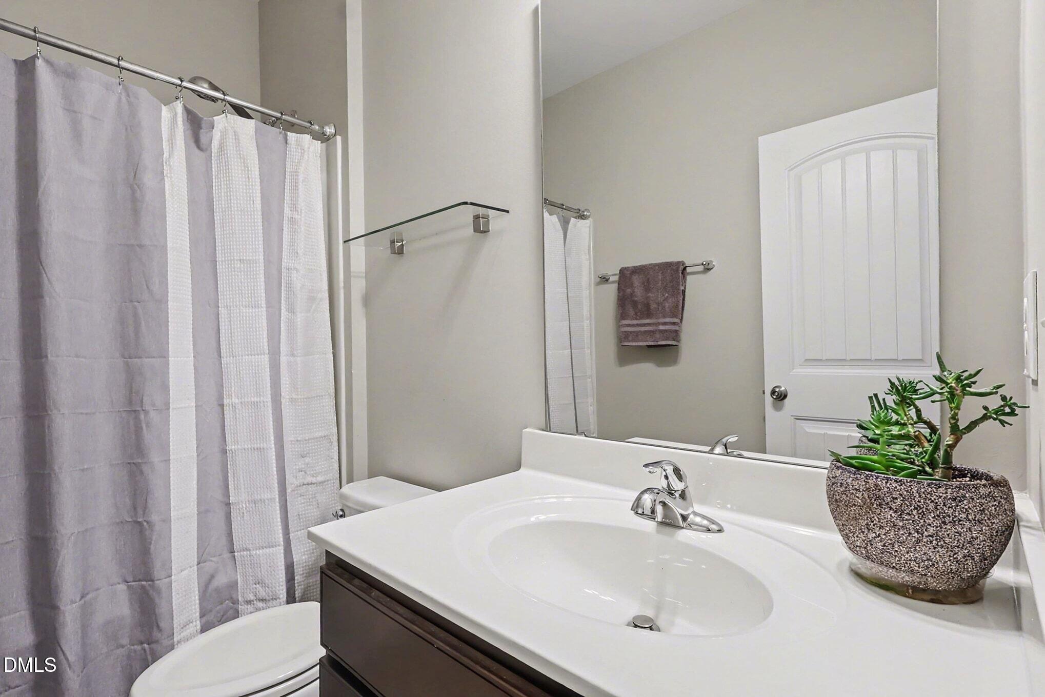3232 Lacewing Drive
