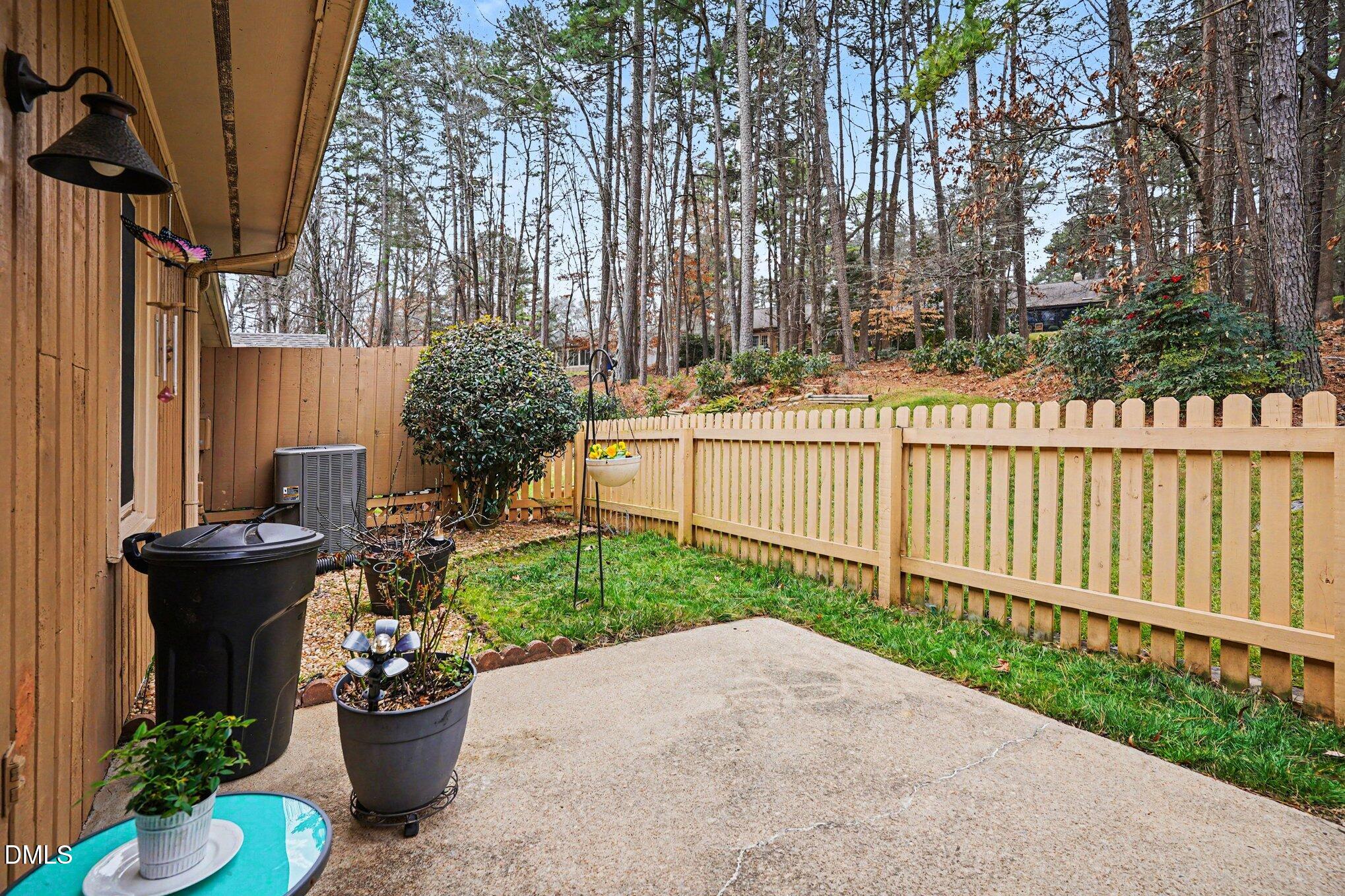 717 Tanglebrook Way