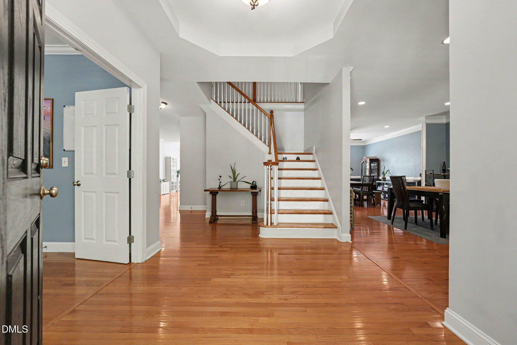 3005 Grandview Heights Lane