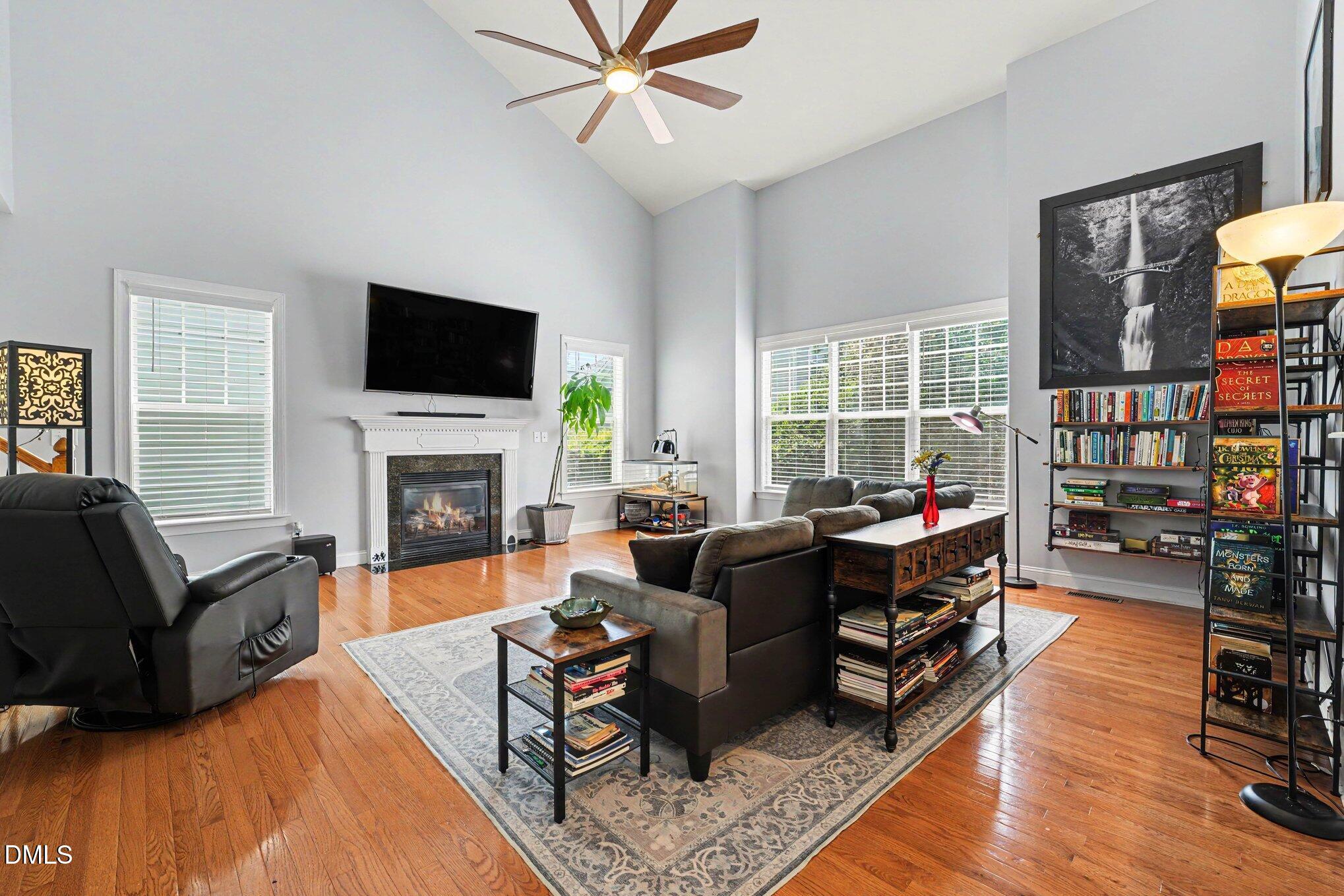 3005 Grandview Heights Lane