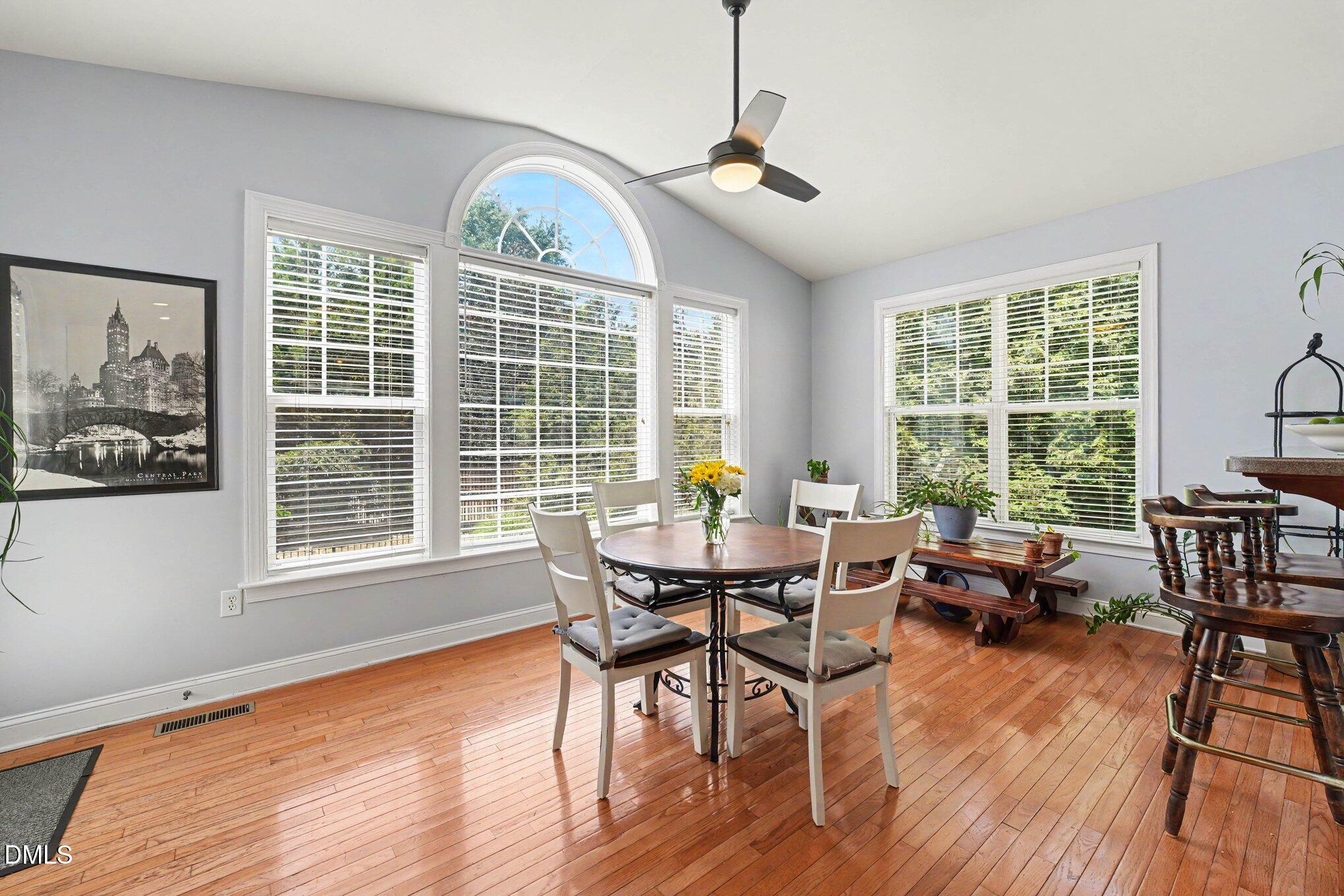 3005 Grandview Heights Lane