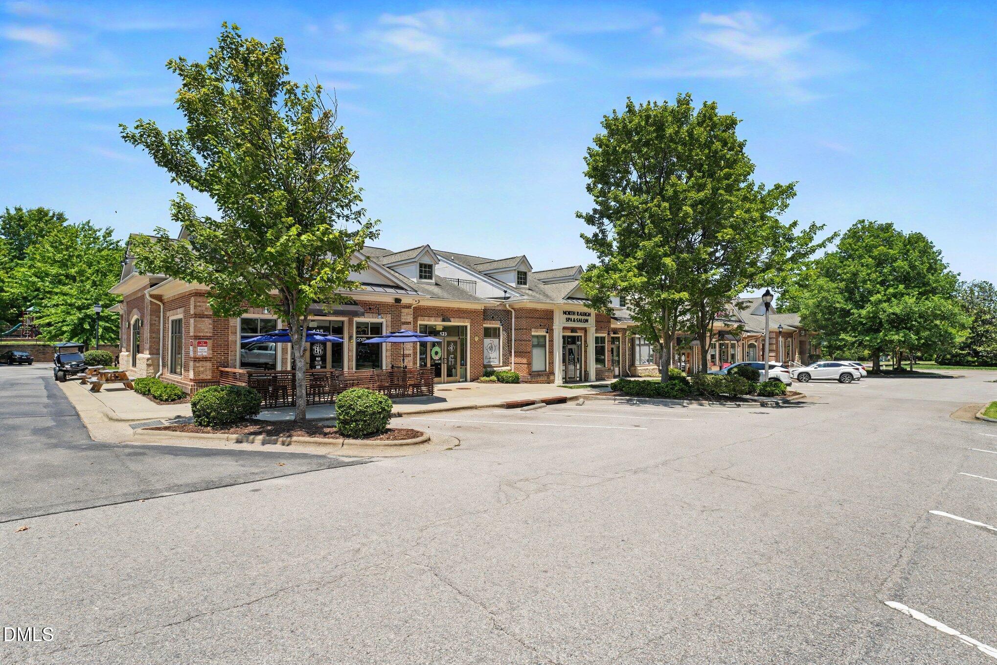 3005 Grandview Heights Lane