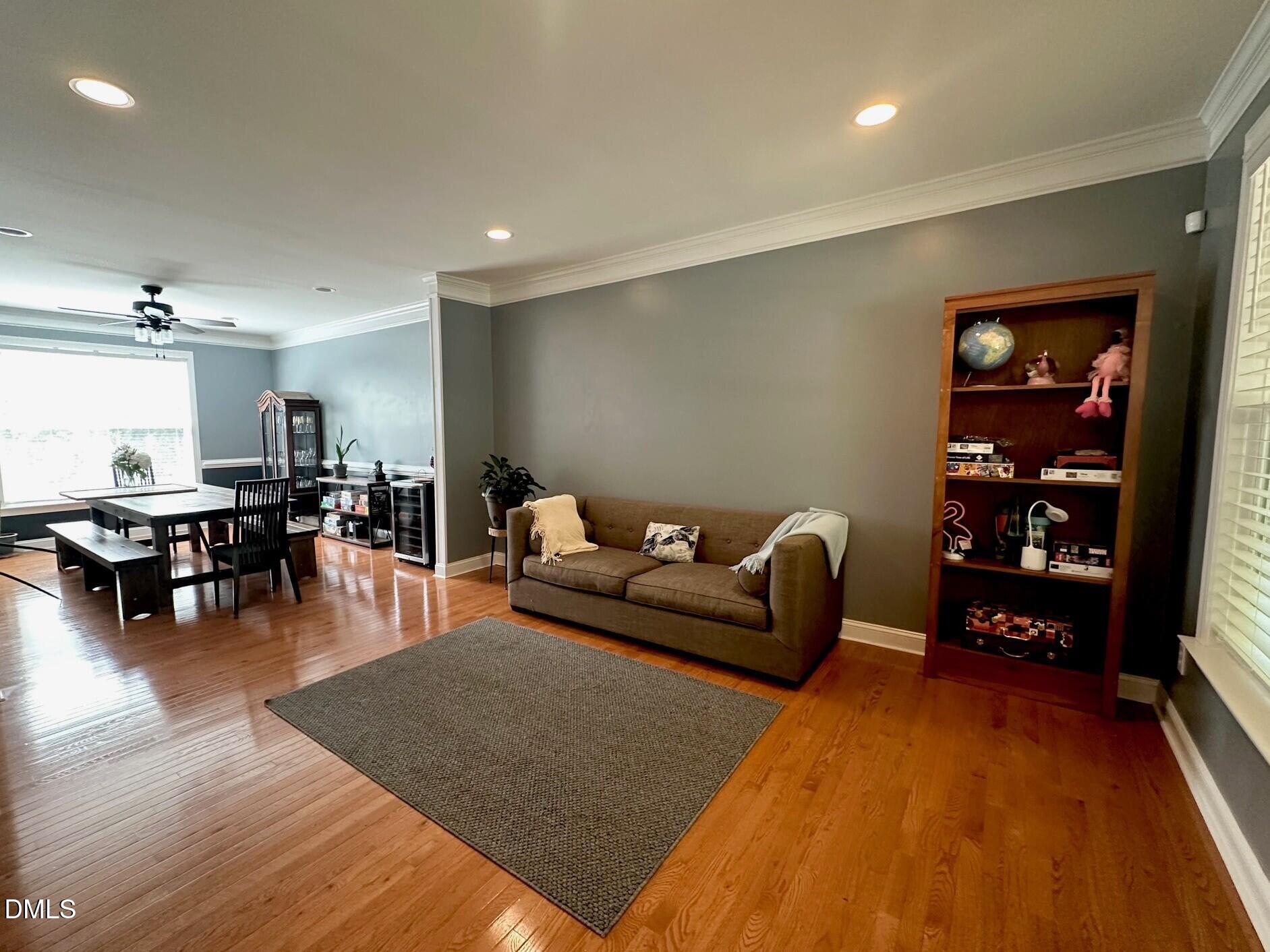 3005 Grandview Heights Lane