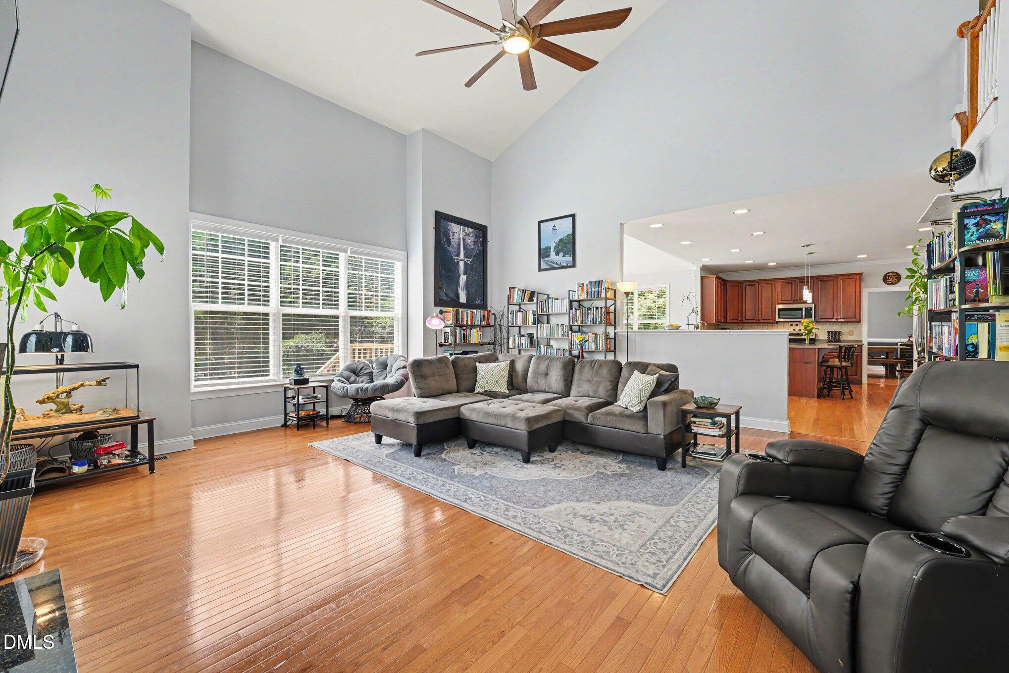 3005 Grandview Heights Lane