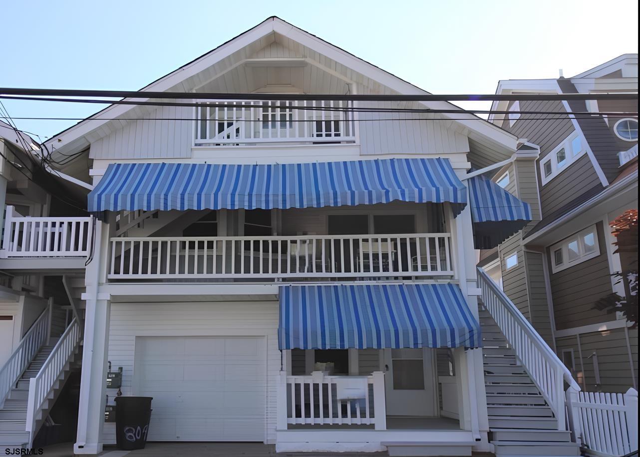 804 Delancey Pl Unit: 2