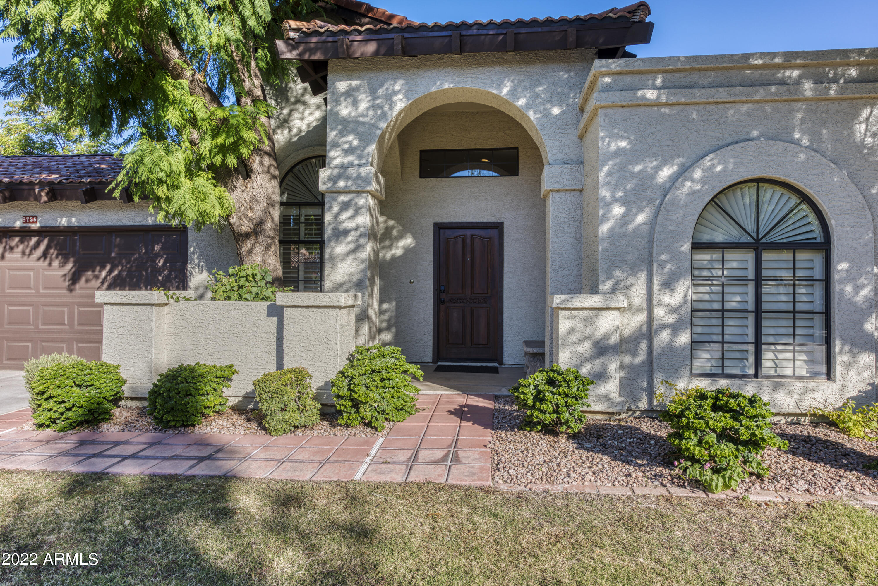 8756 E MUSTANG Trail