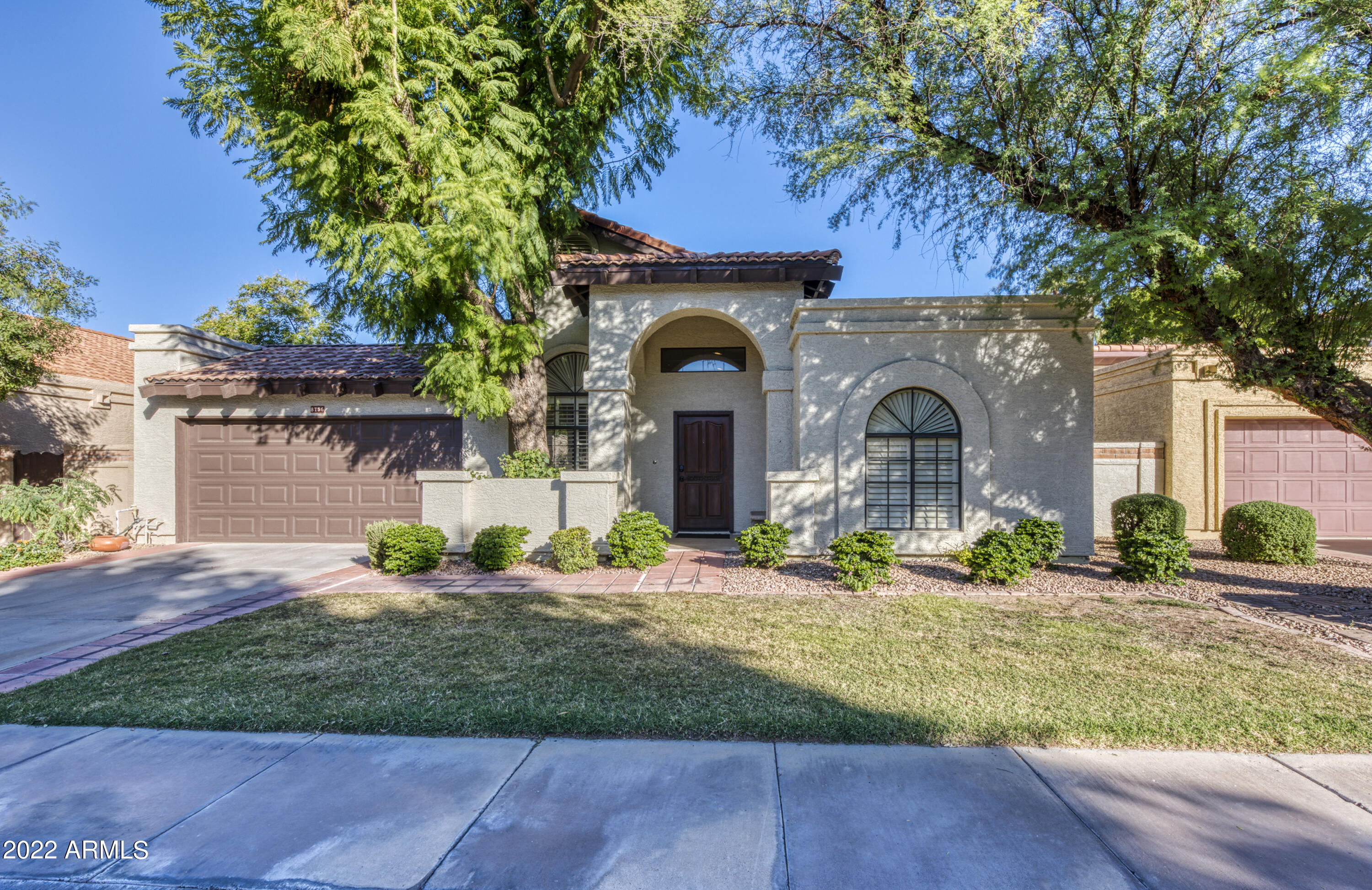 8756 E MUSTANG Trail