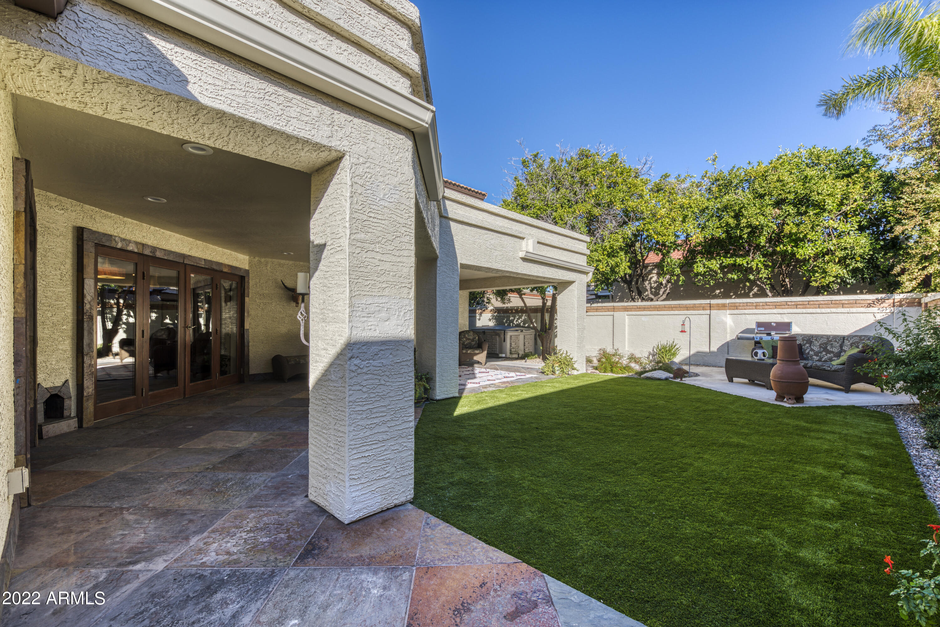 8756 E MUSTANG Trail