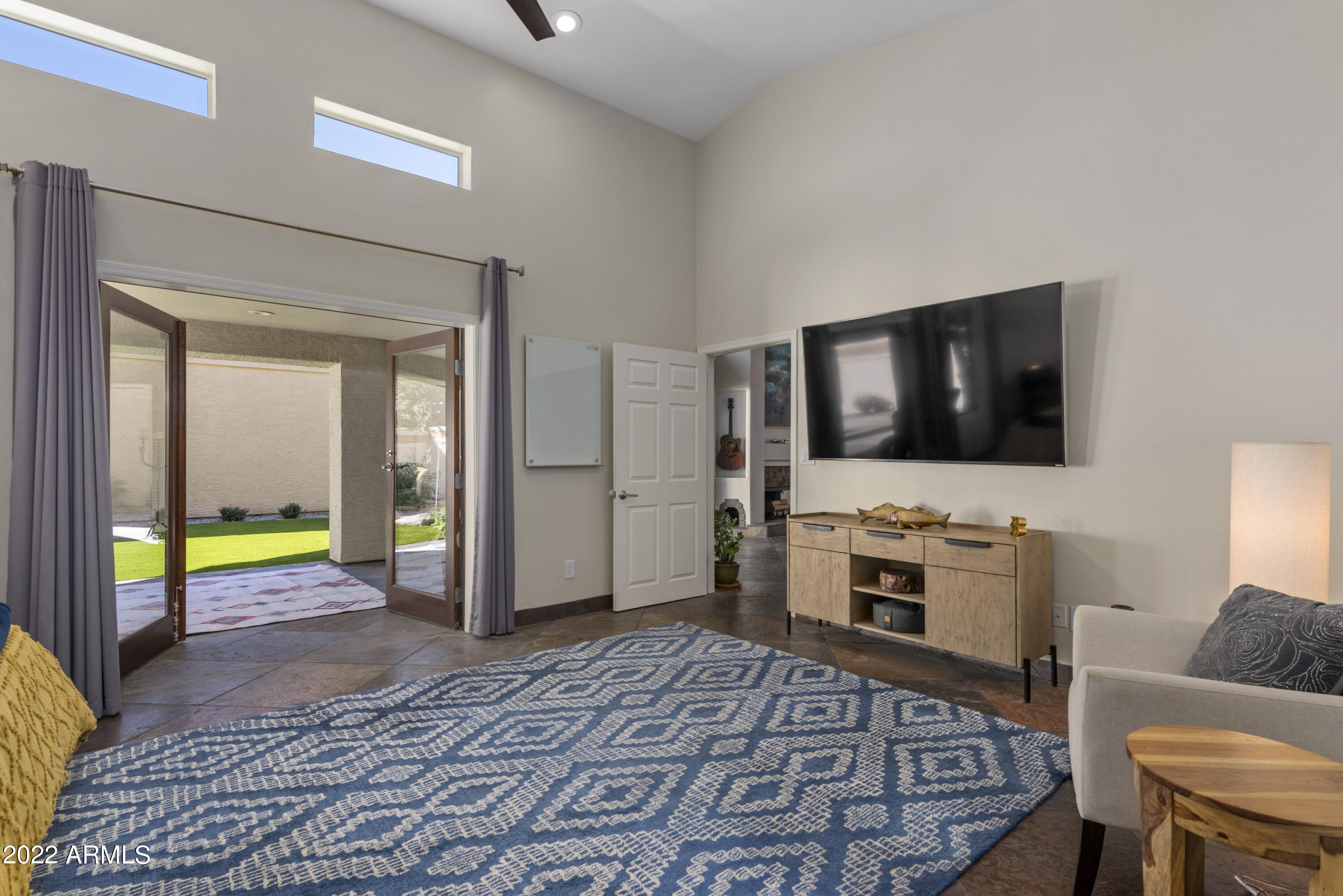 8756 E MUSTANG Trail