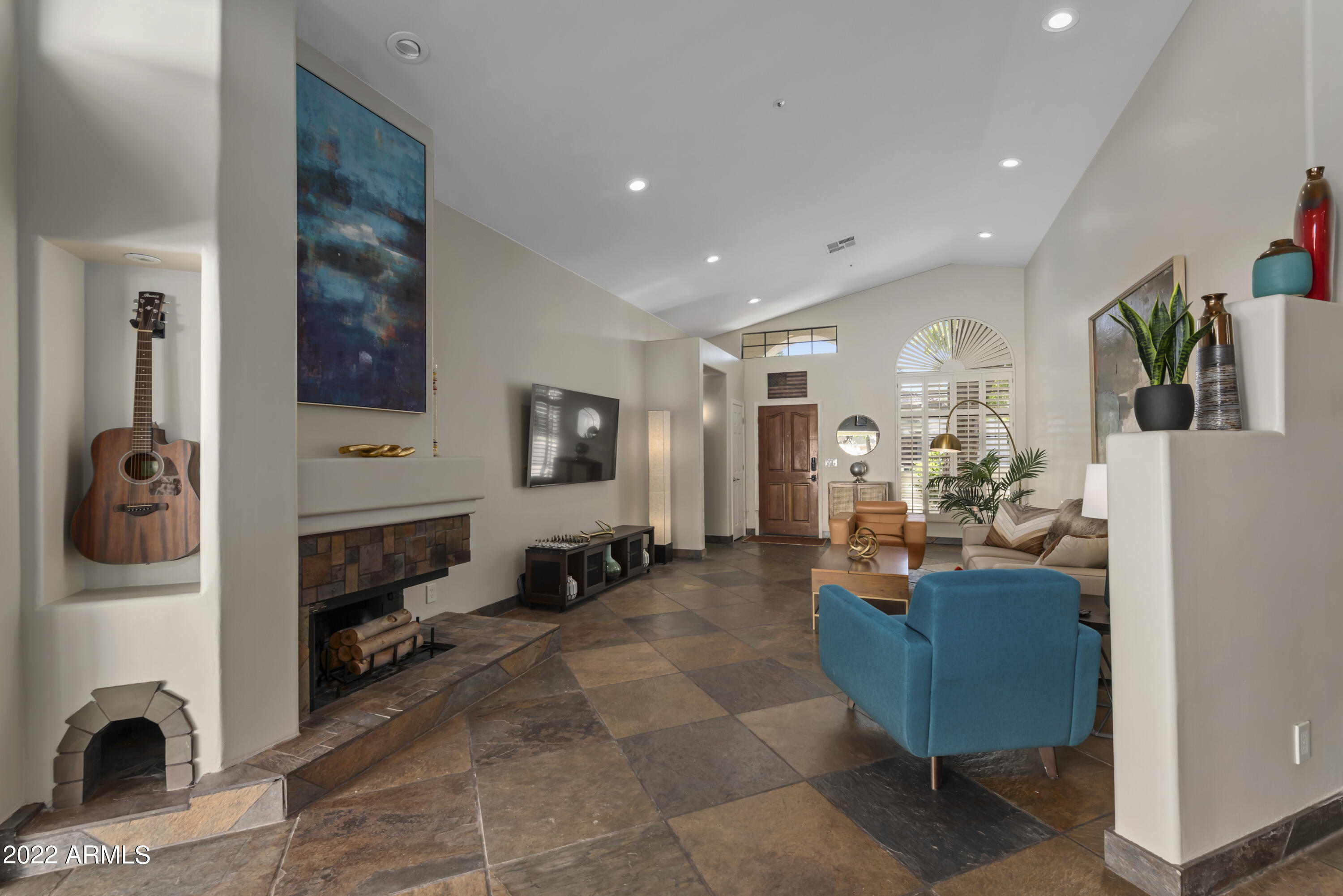 8756 E MUSTANG Trail