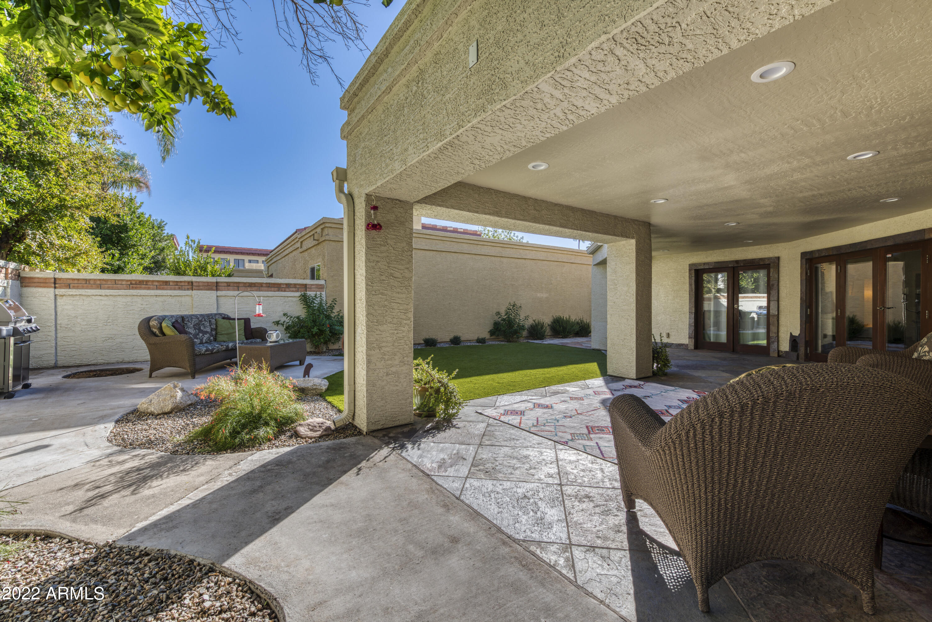 8756 E MUSTANG Trail