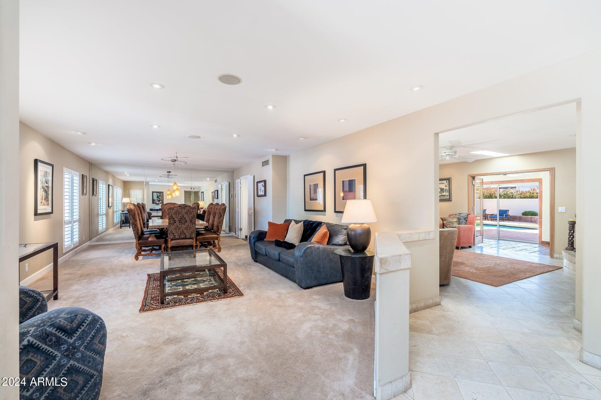 8050 E DEL MERCURIO Drive