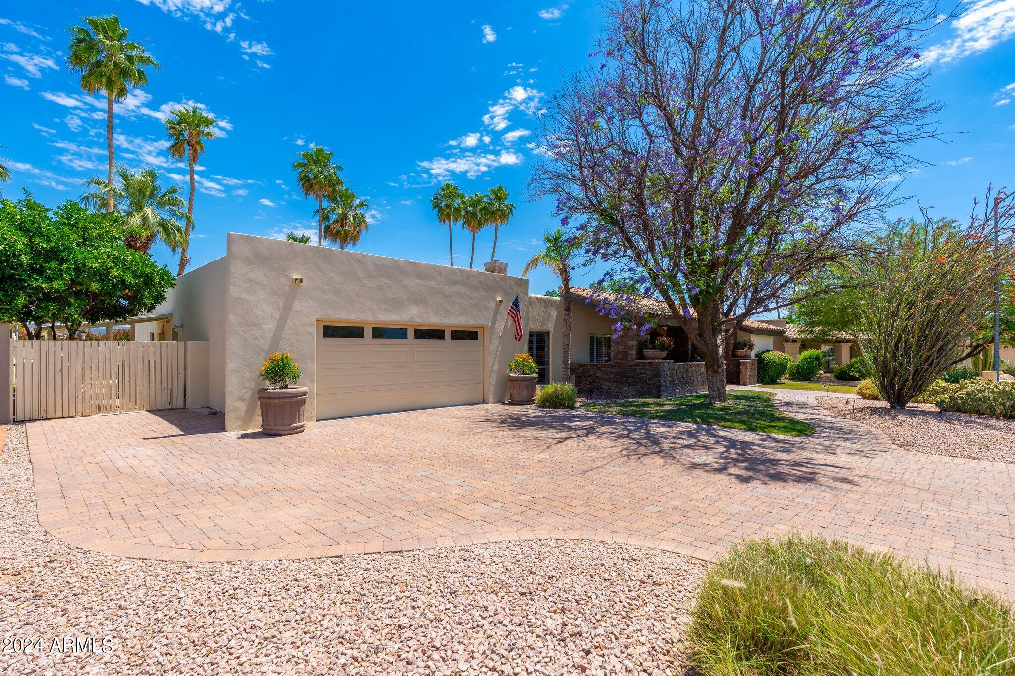 8050 E DEL MERCURIO Drive