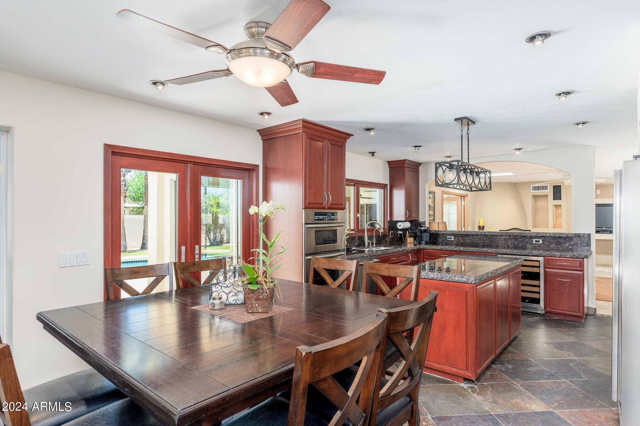 8050 E DEL MERCURIO Drive