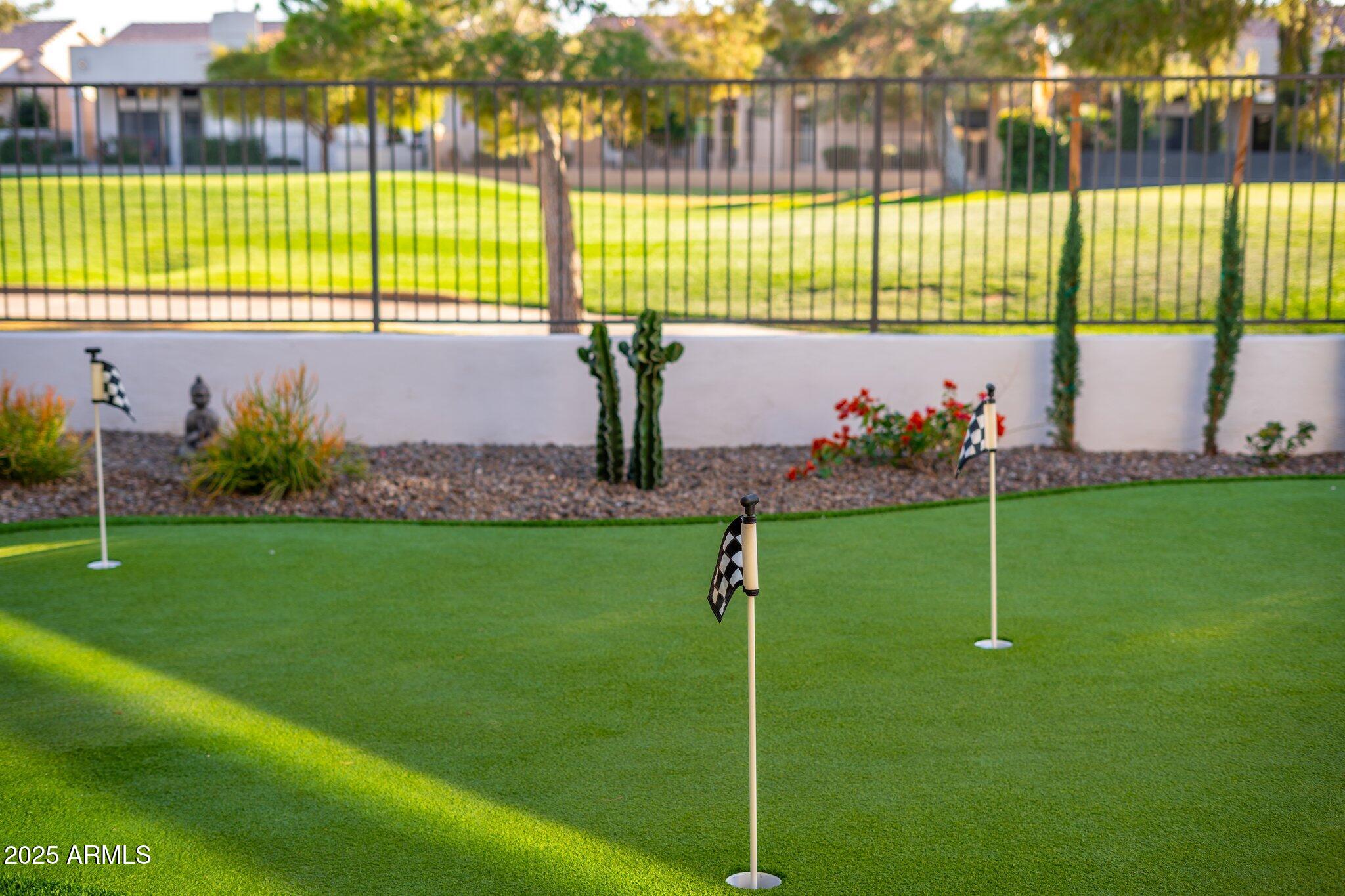 8327 E SUNNYSIDE Drive