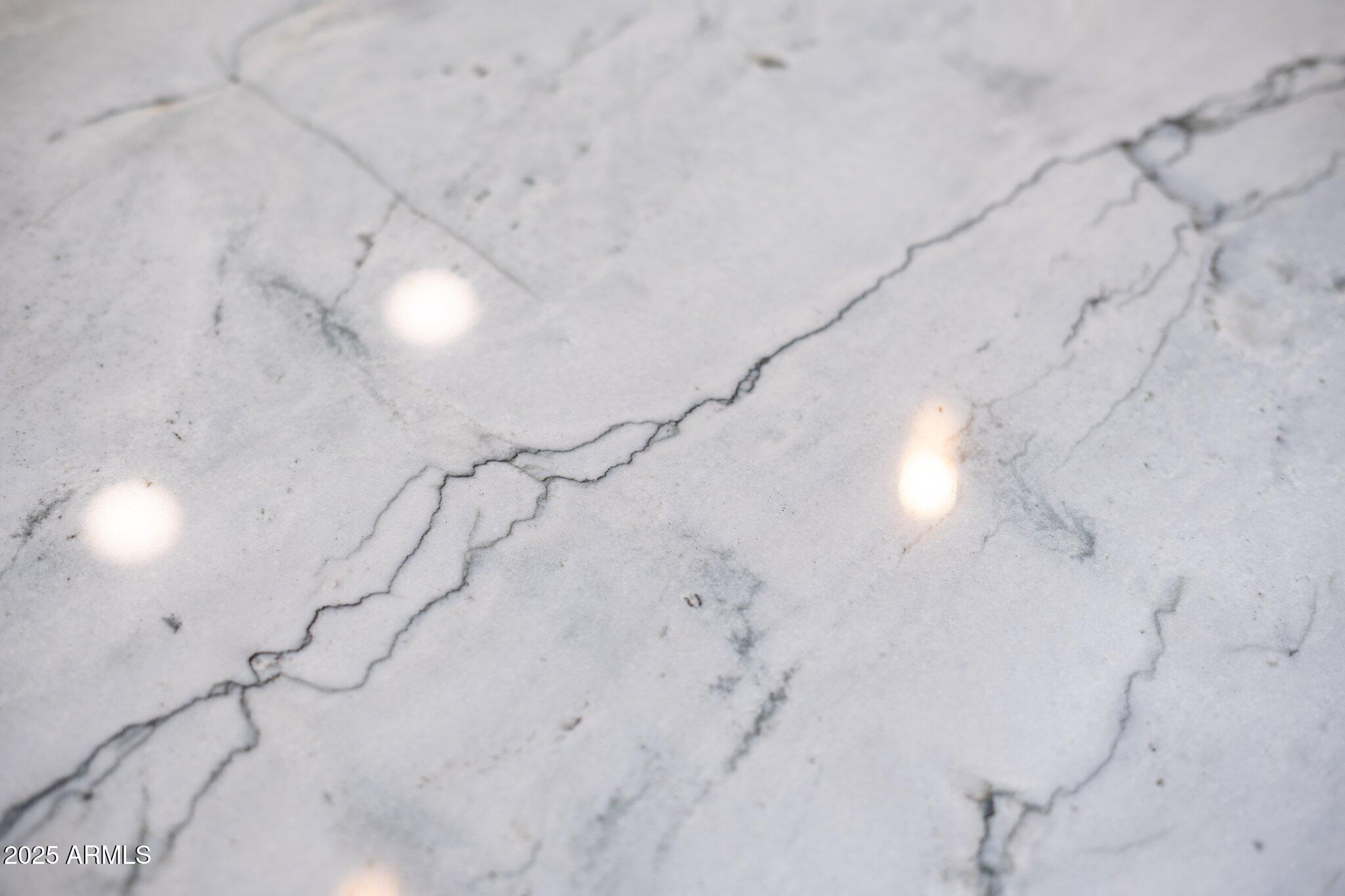 8327 E SUNNYSIDE Drive