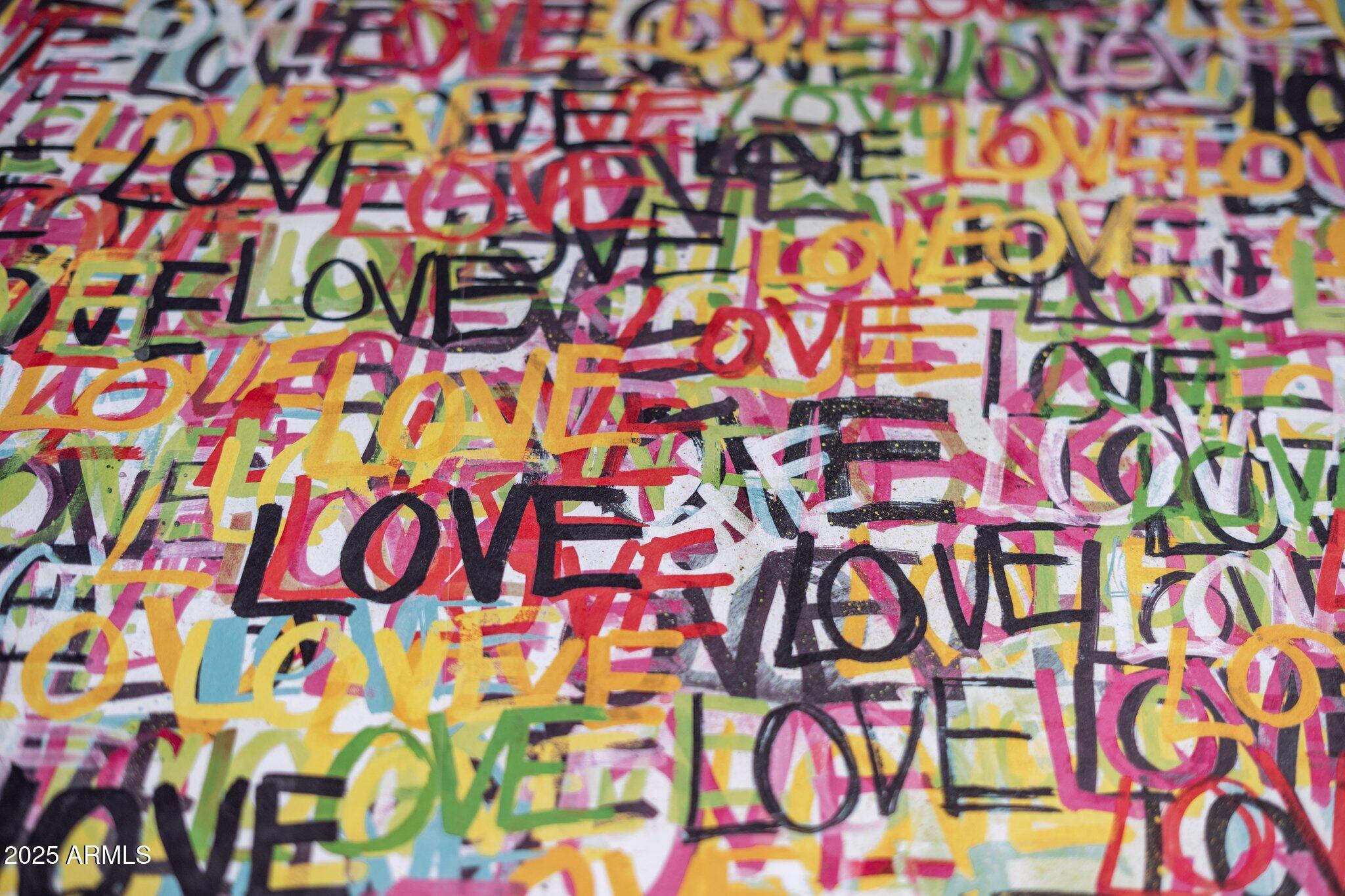 8327 E SUNNYSIDE Drive