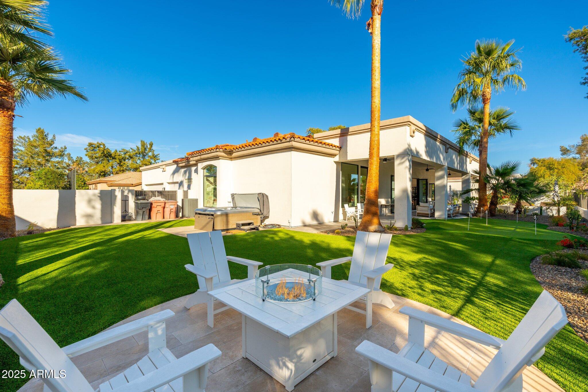 8327 E SUNNYSIDE Drive