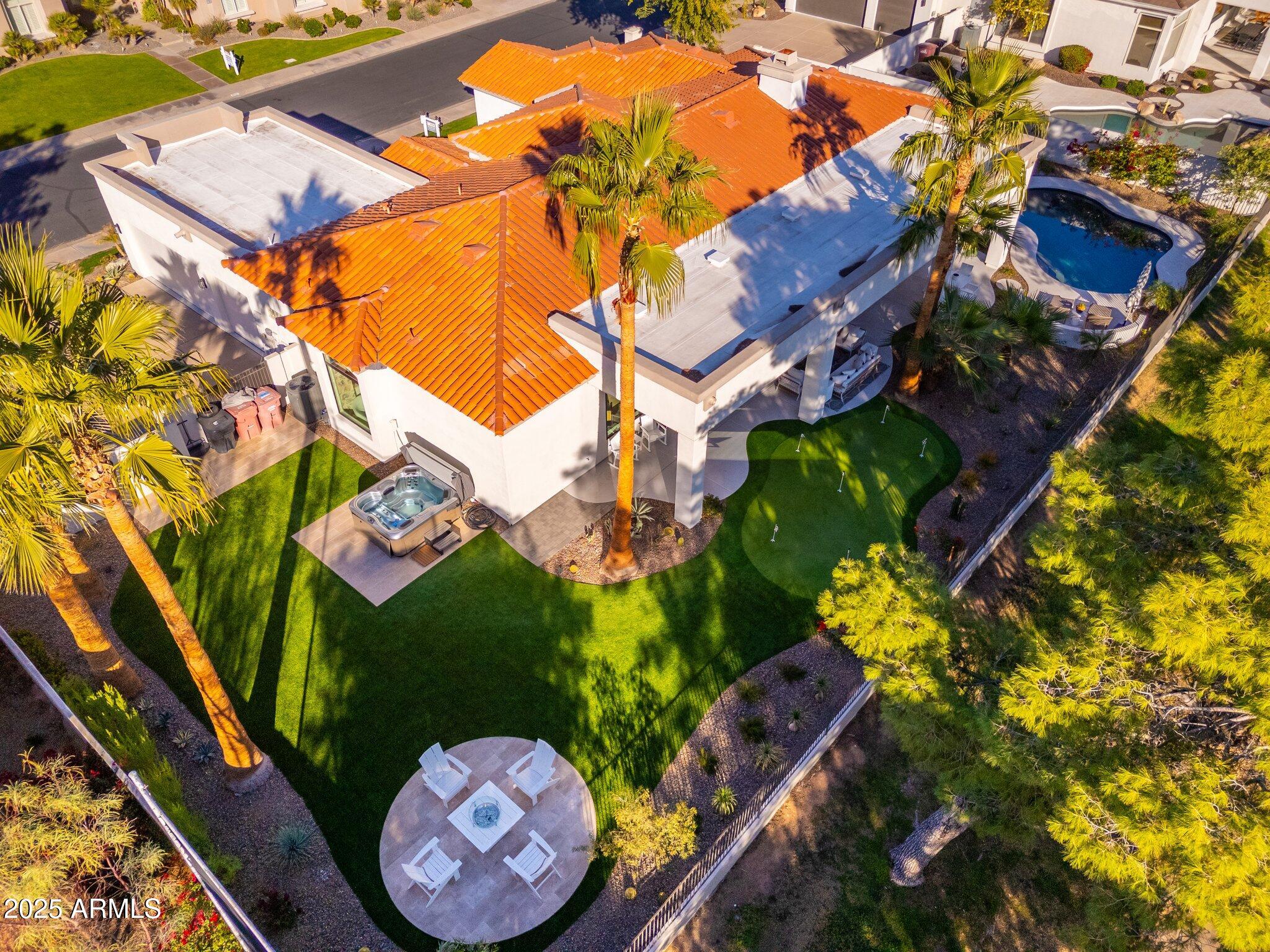 8327 E SUNNYSIDE Drive