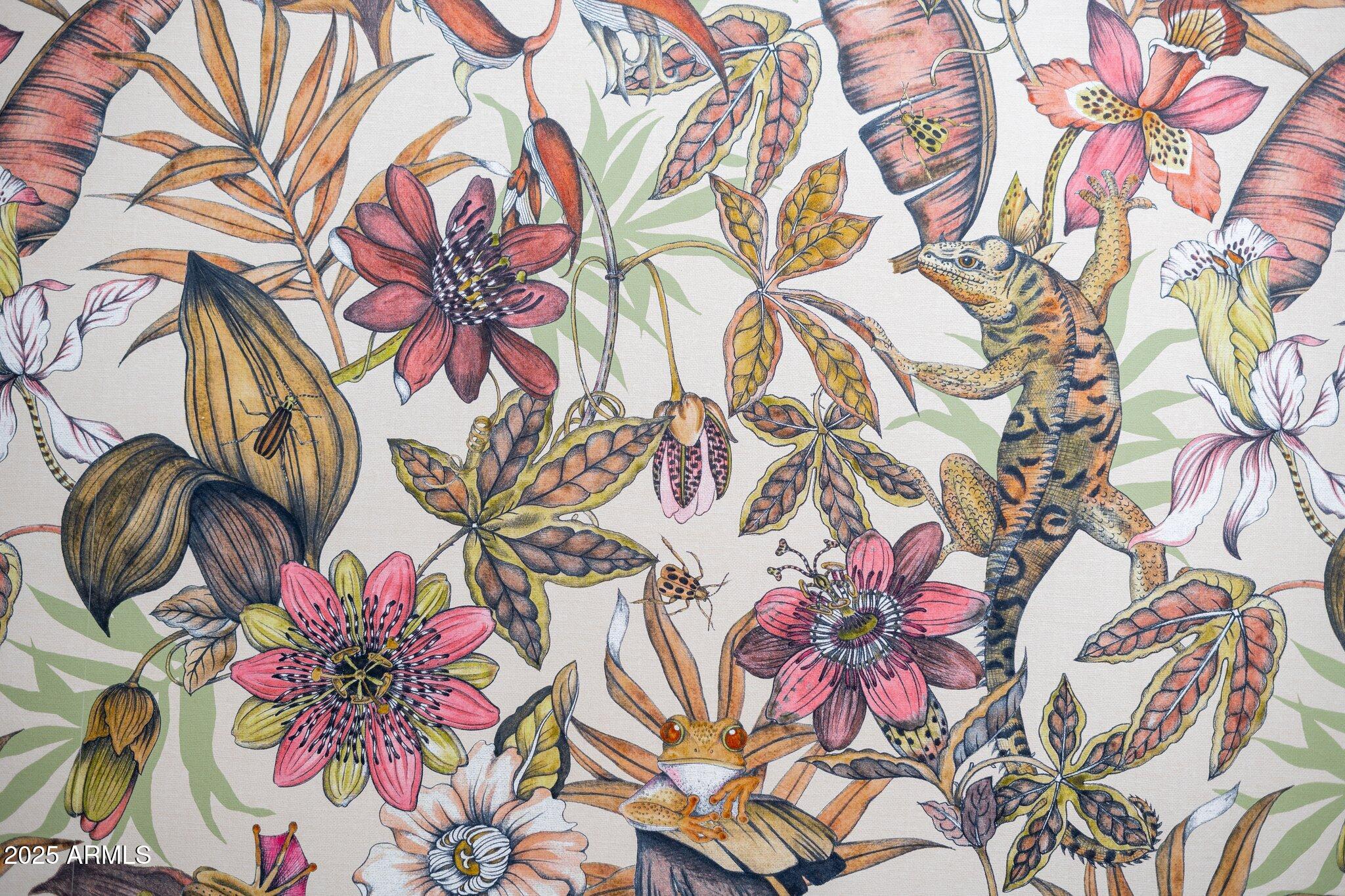 8327 E SUNNYSIDE Drive