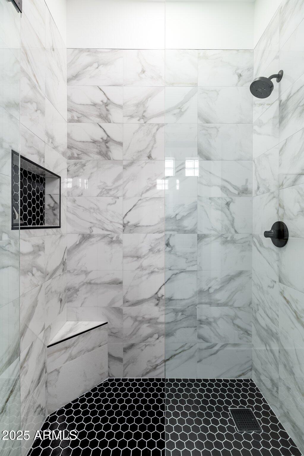 8327 E SUNNYSIDE Drive