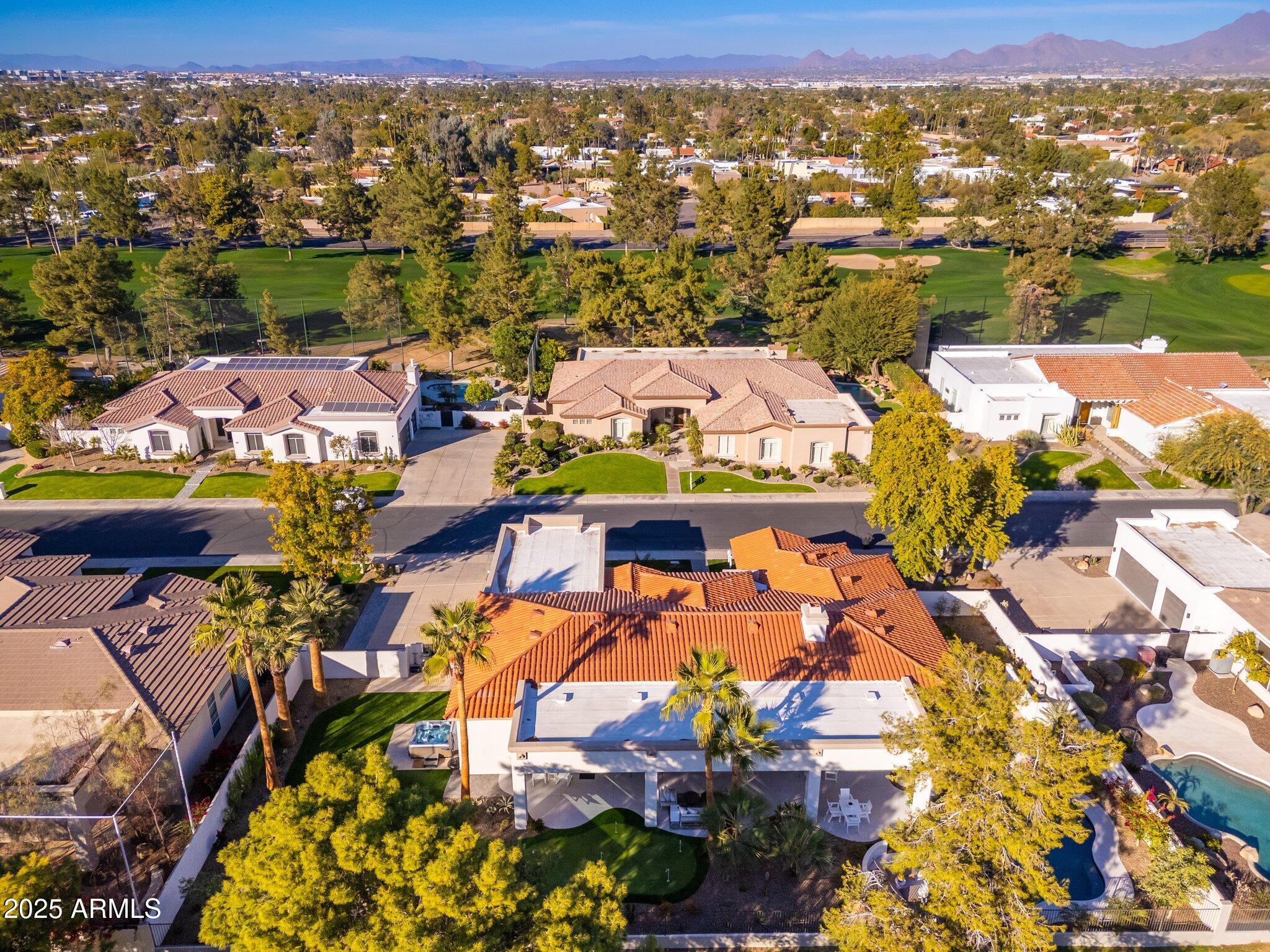 8327 E SUNNYSIDE Drive