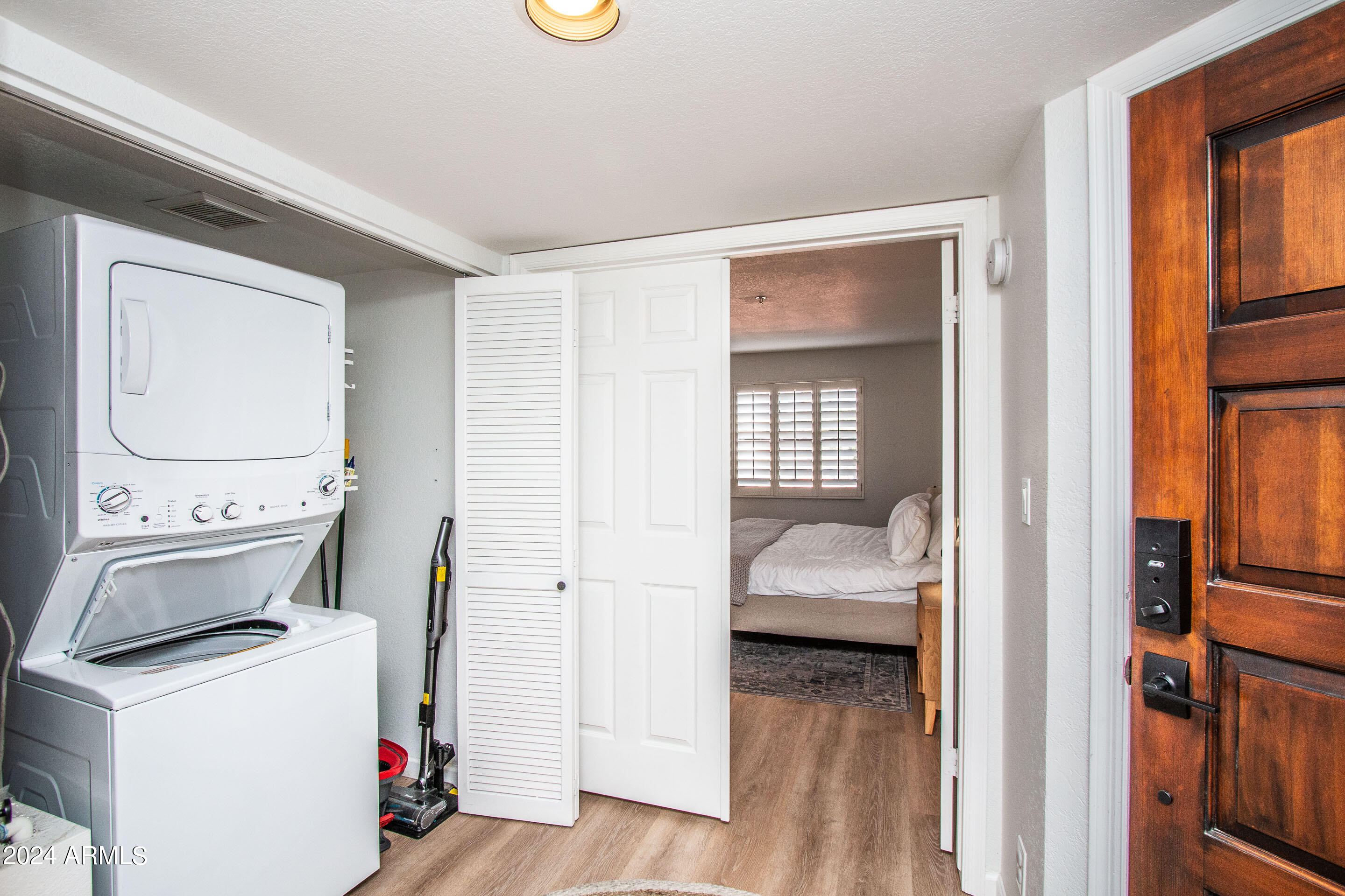 10080 E Mountainview Lake Drive, 206