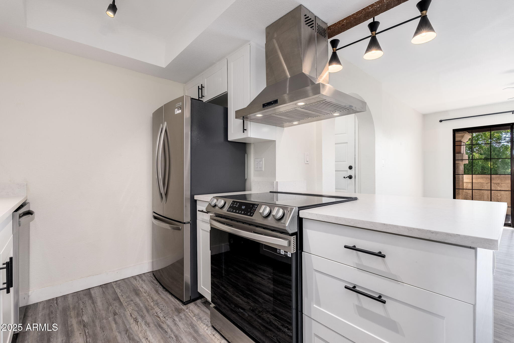 7557 N DREAMY DRAW Drive 219