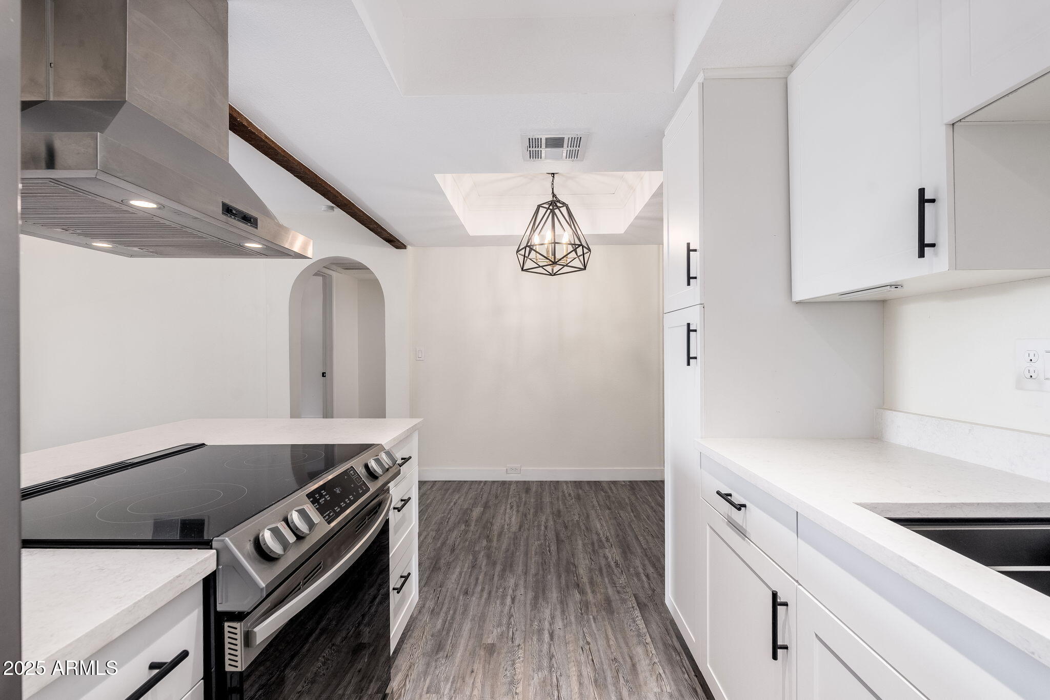 7557 N DREAMY DRAW Drive 219