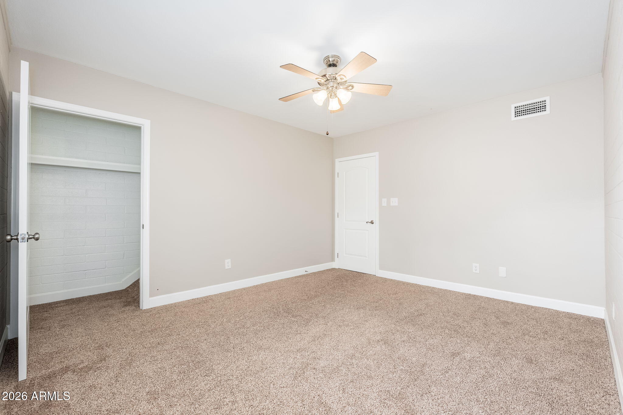 4848 N WOODMERE FAIRWAY 5