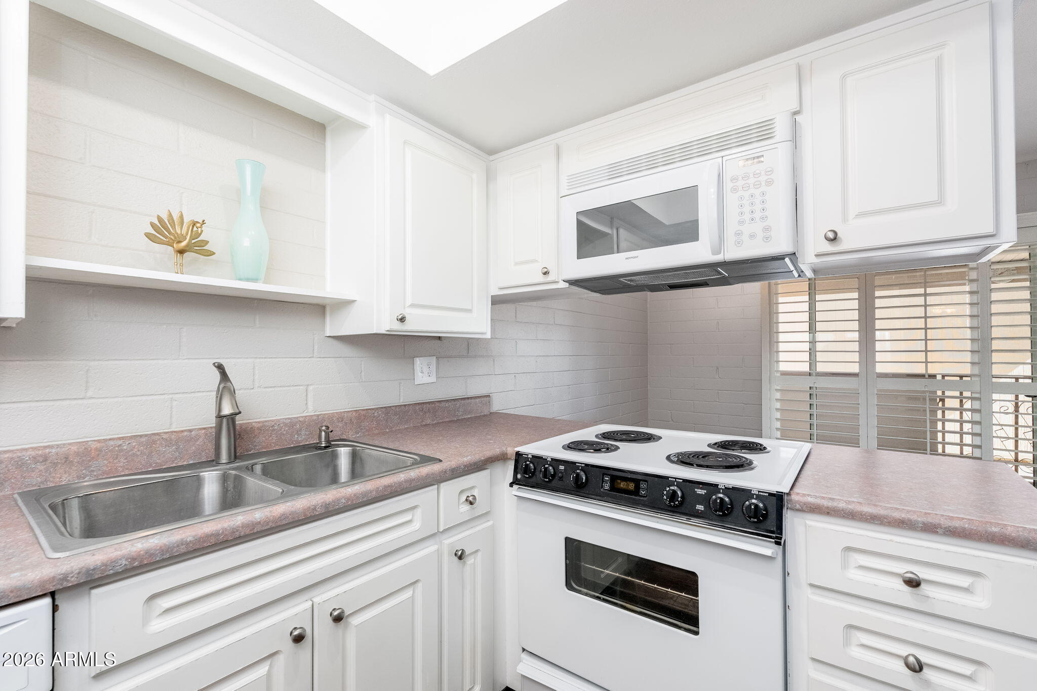 4848 N WOODMERE FAIRWAY 5