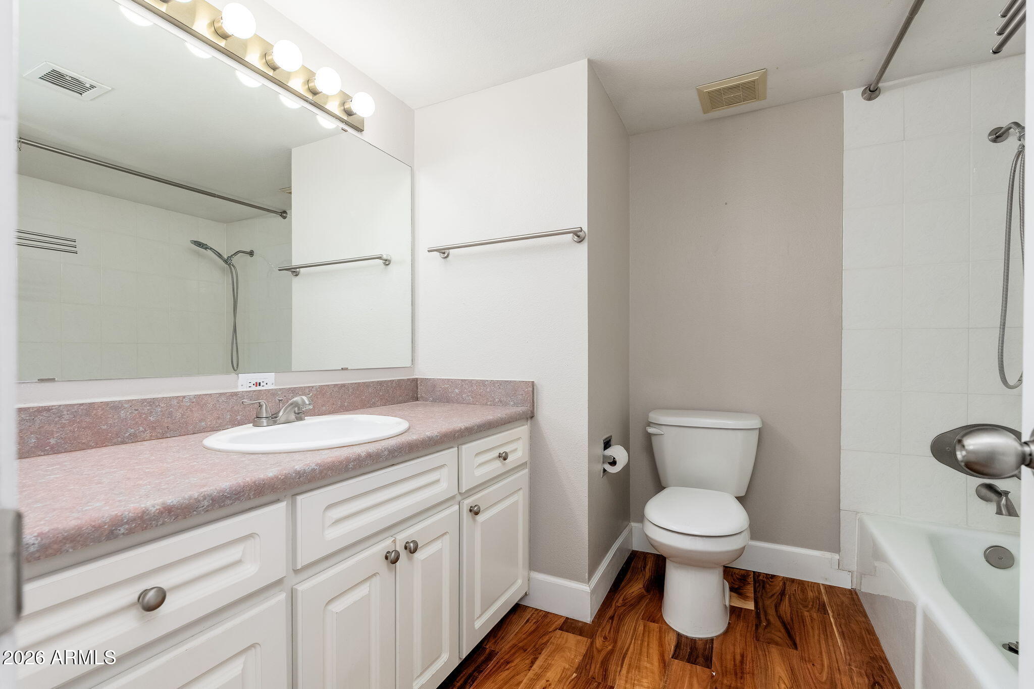 4848 N WOODMERE FAIRWAY 5