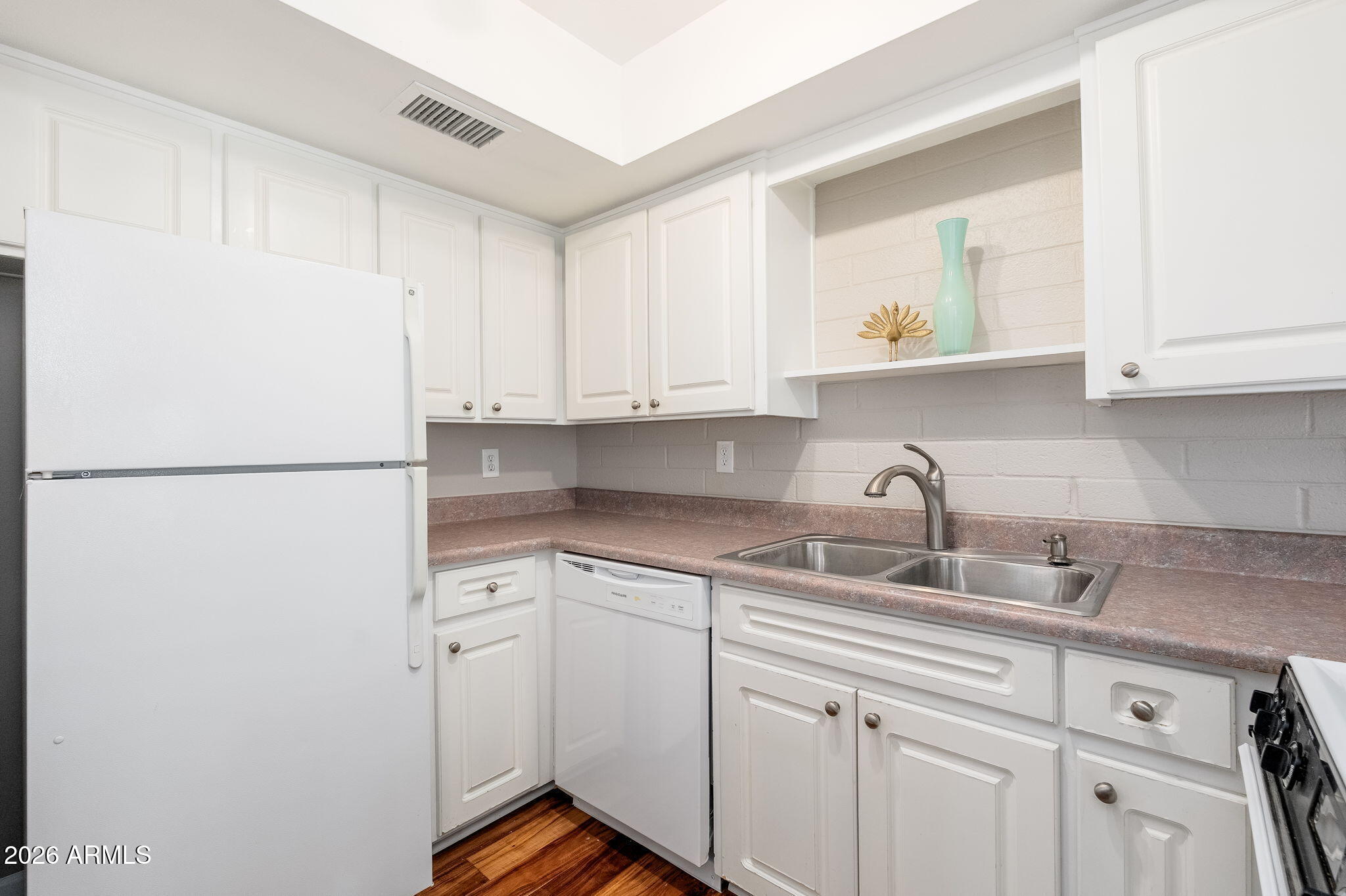 4848 N WOODMERE FAIRWAY 5