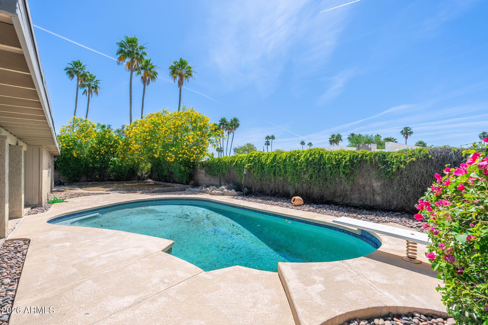 6639 E VOLTAIRE Avenue