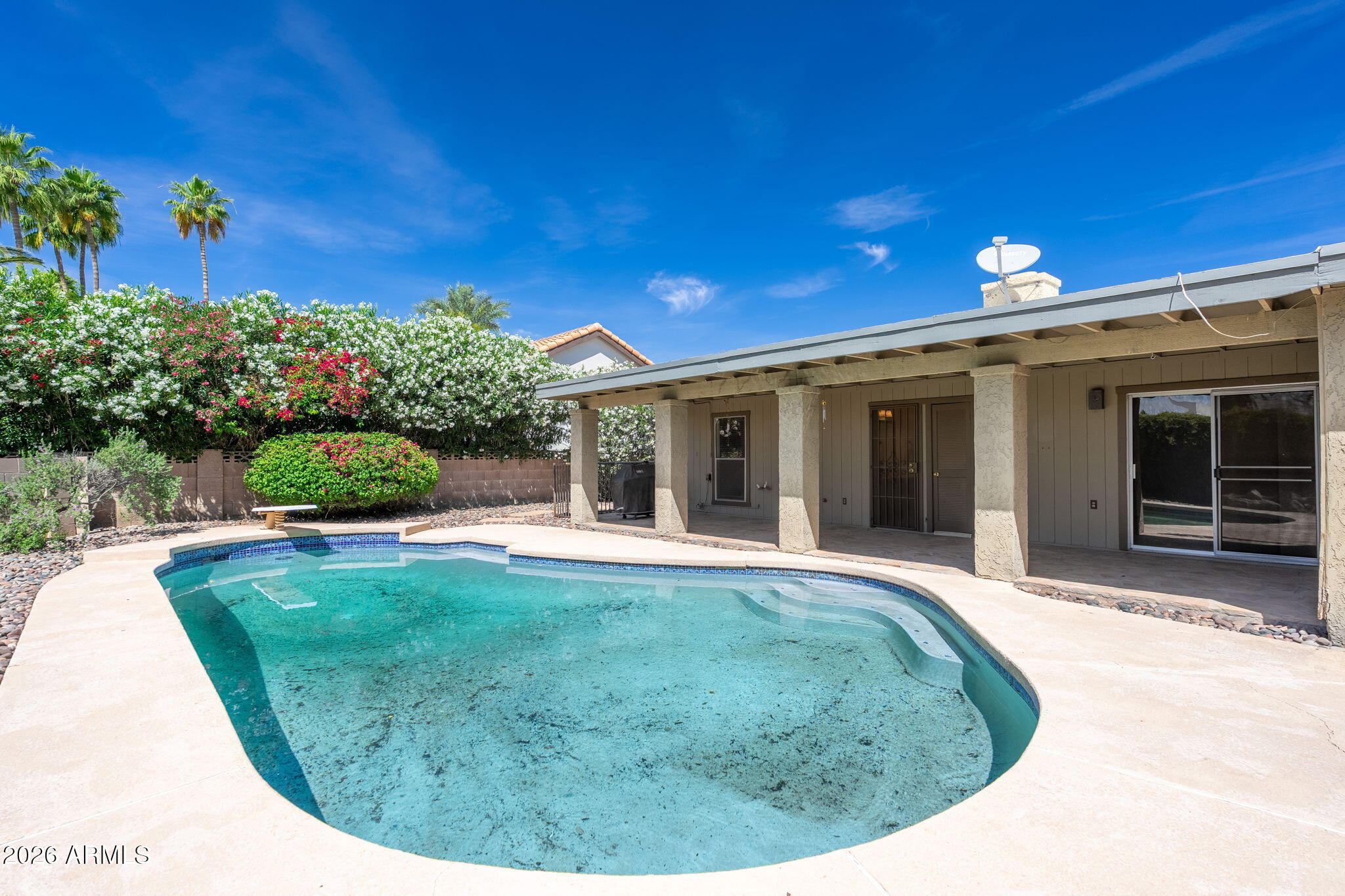 6639 E VOLTAIRE Avenue