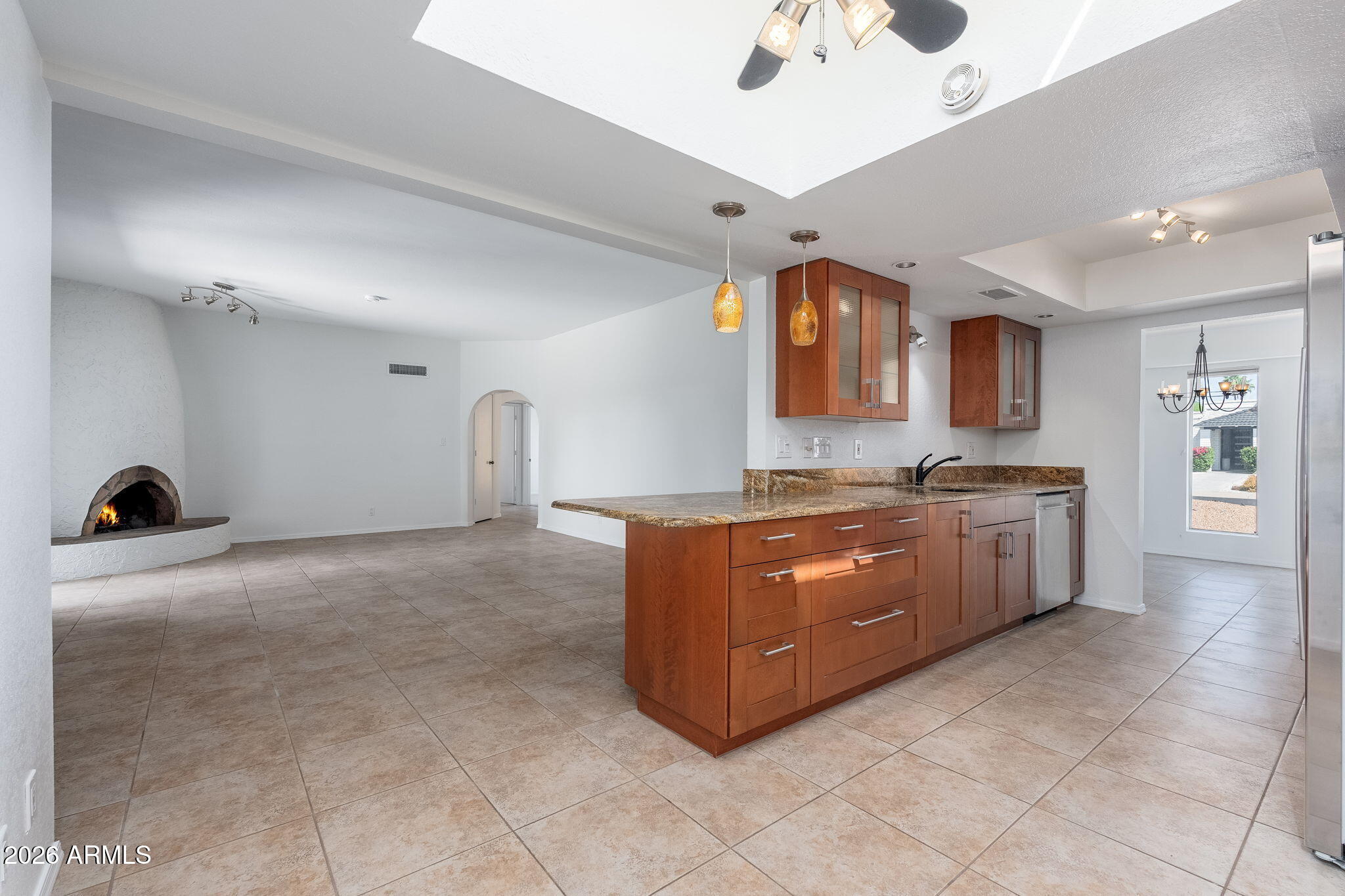 6639 E VOLTAIRE Avenue